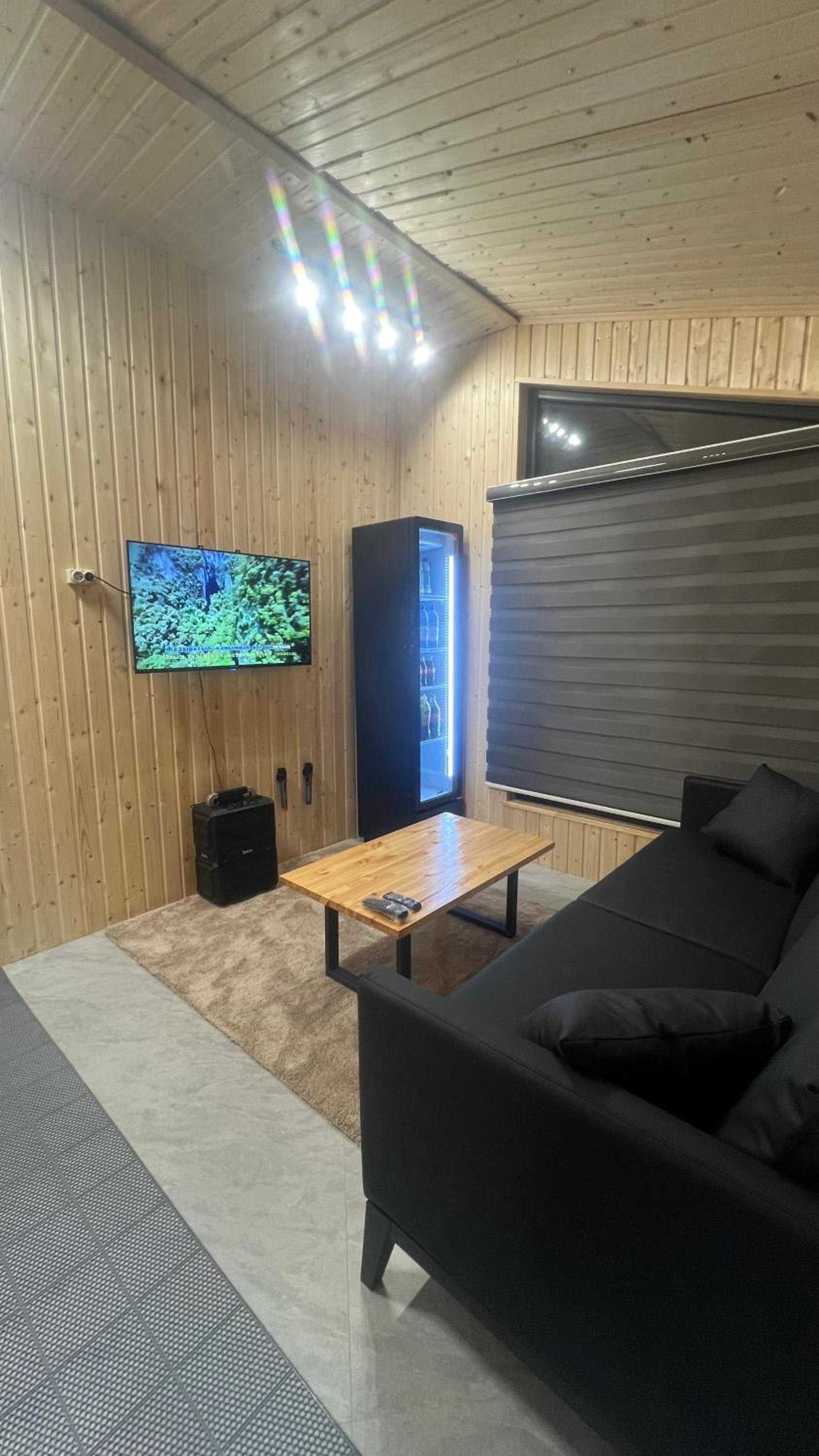 One-Bedroom House photo 1