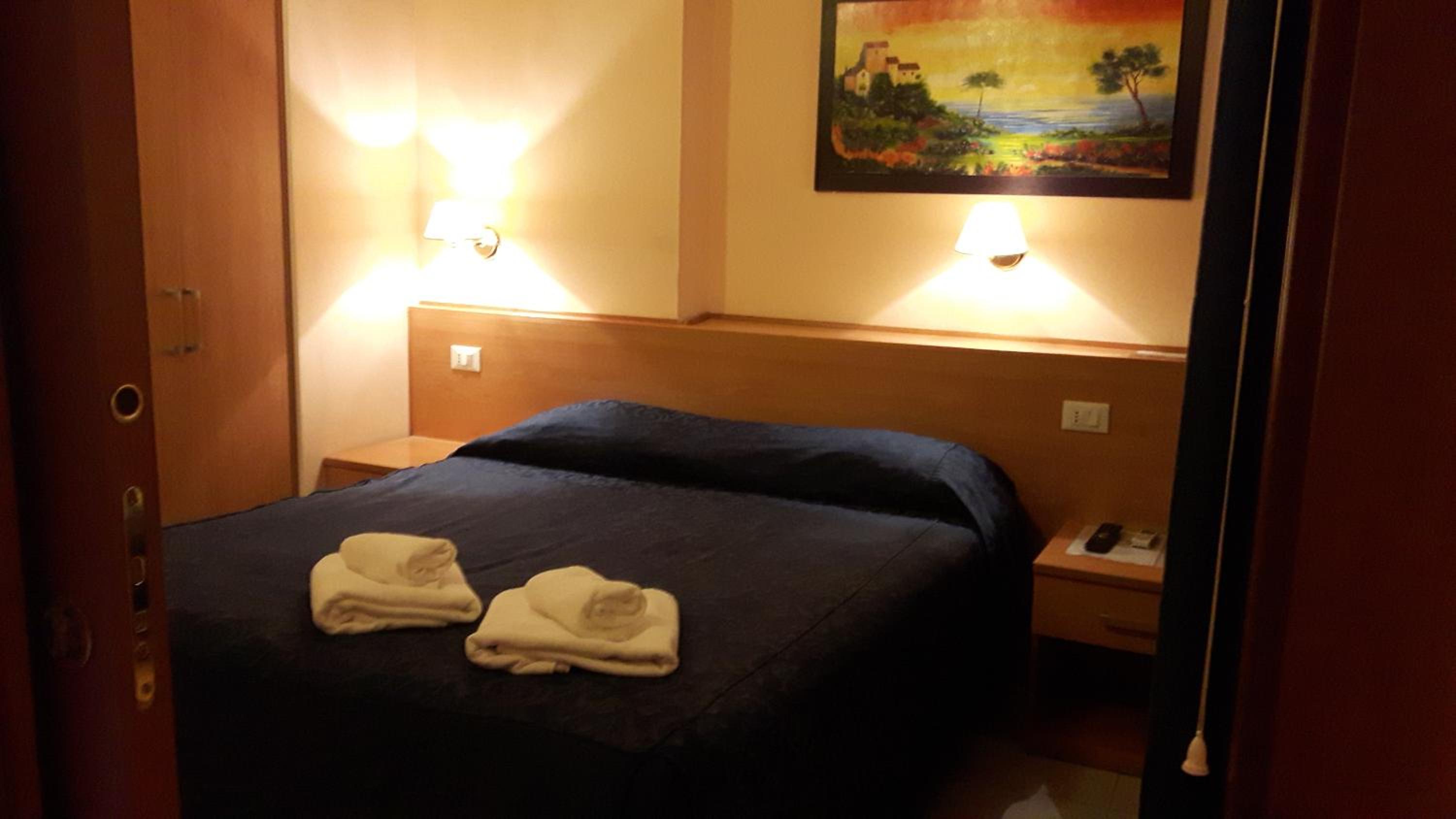 Double or Twin Room - Separate Building photo 1