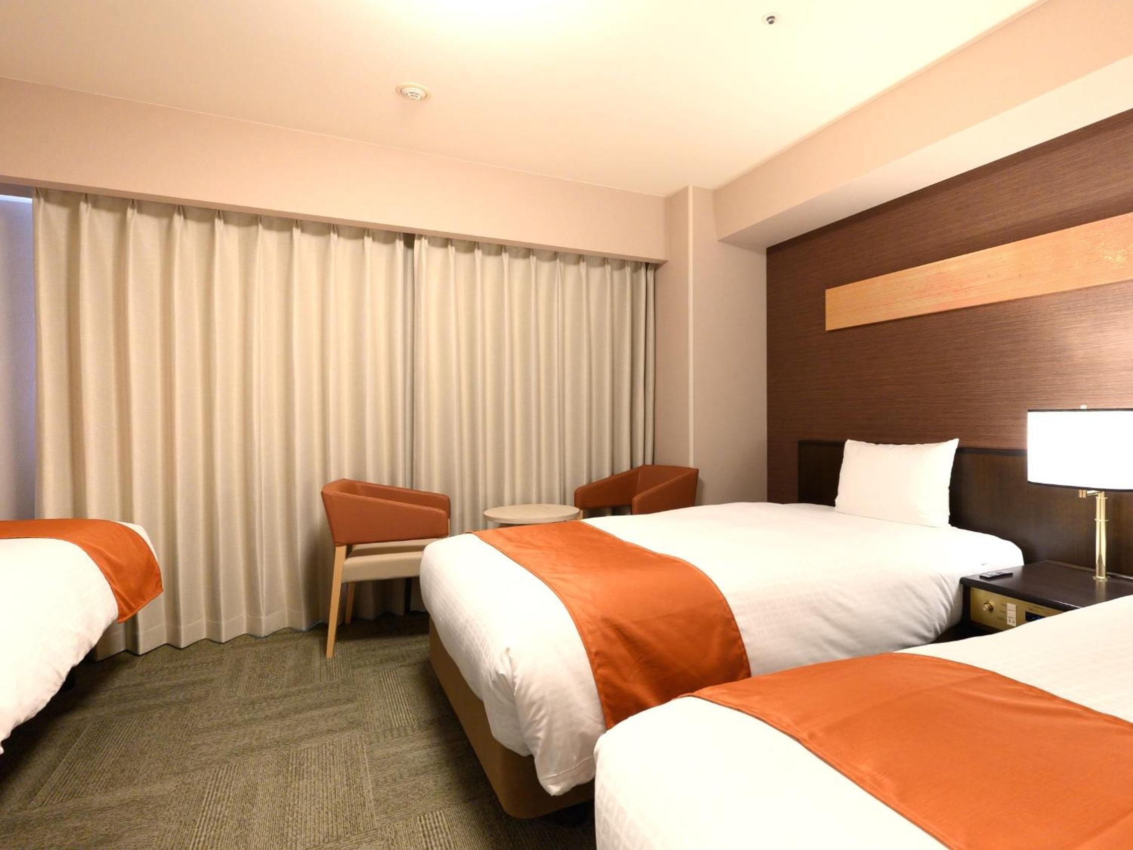 Triple Room -Non-Smoking - Photo 1