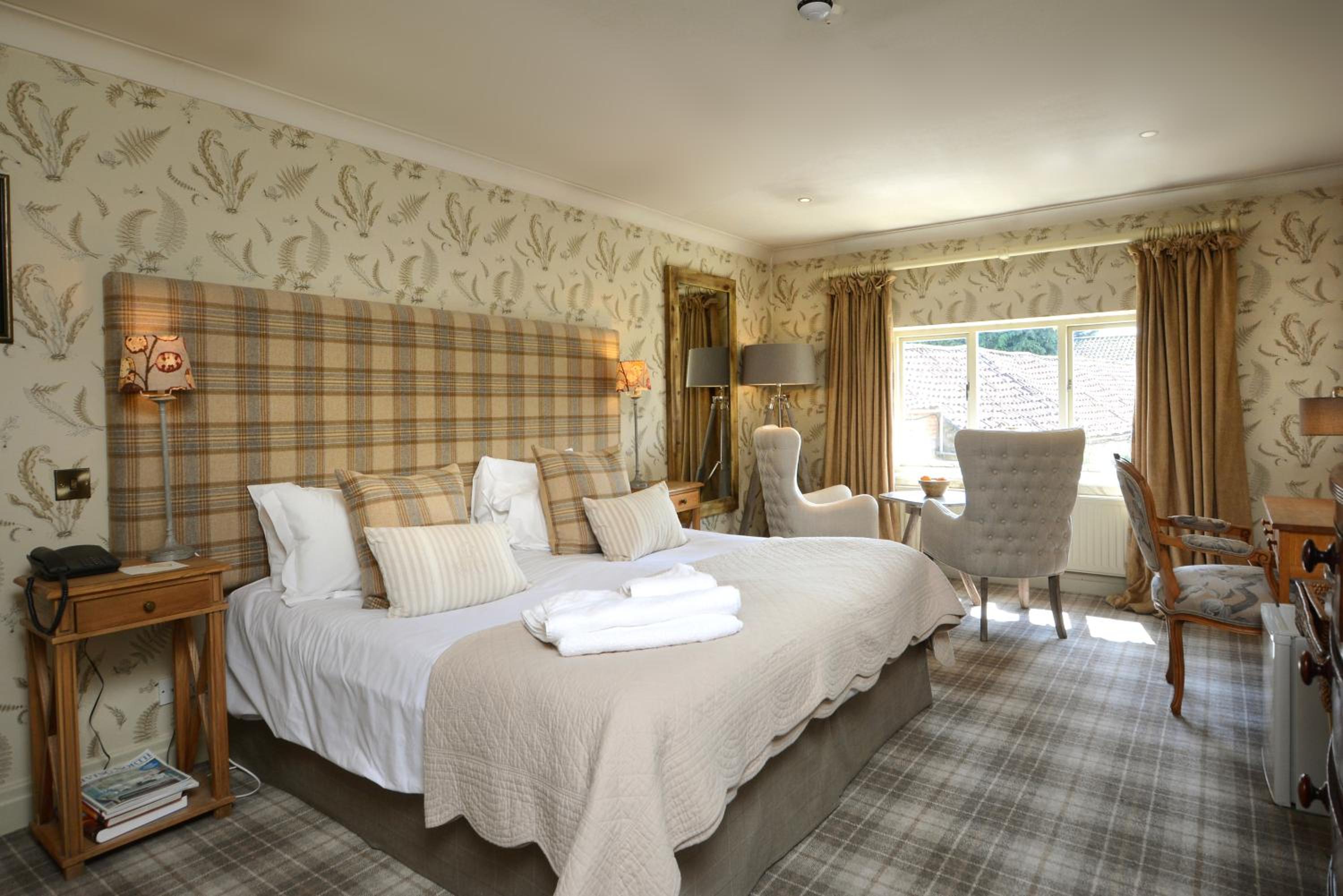 Deluxe Double or Twin Room photo 3
