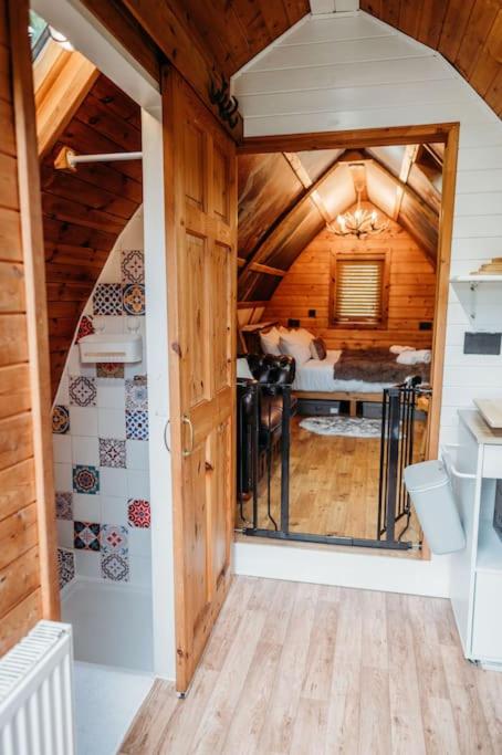 One-Bedroom House photo 2