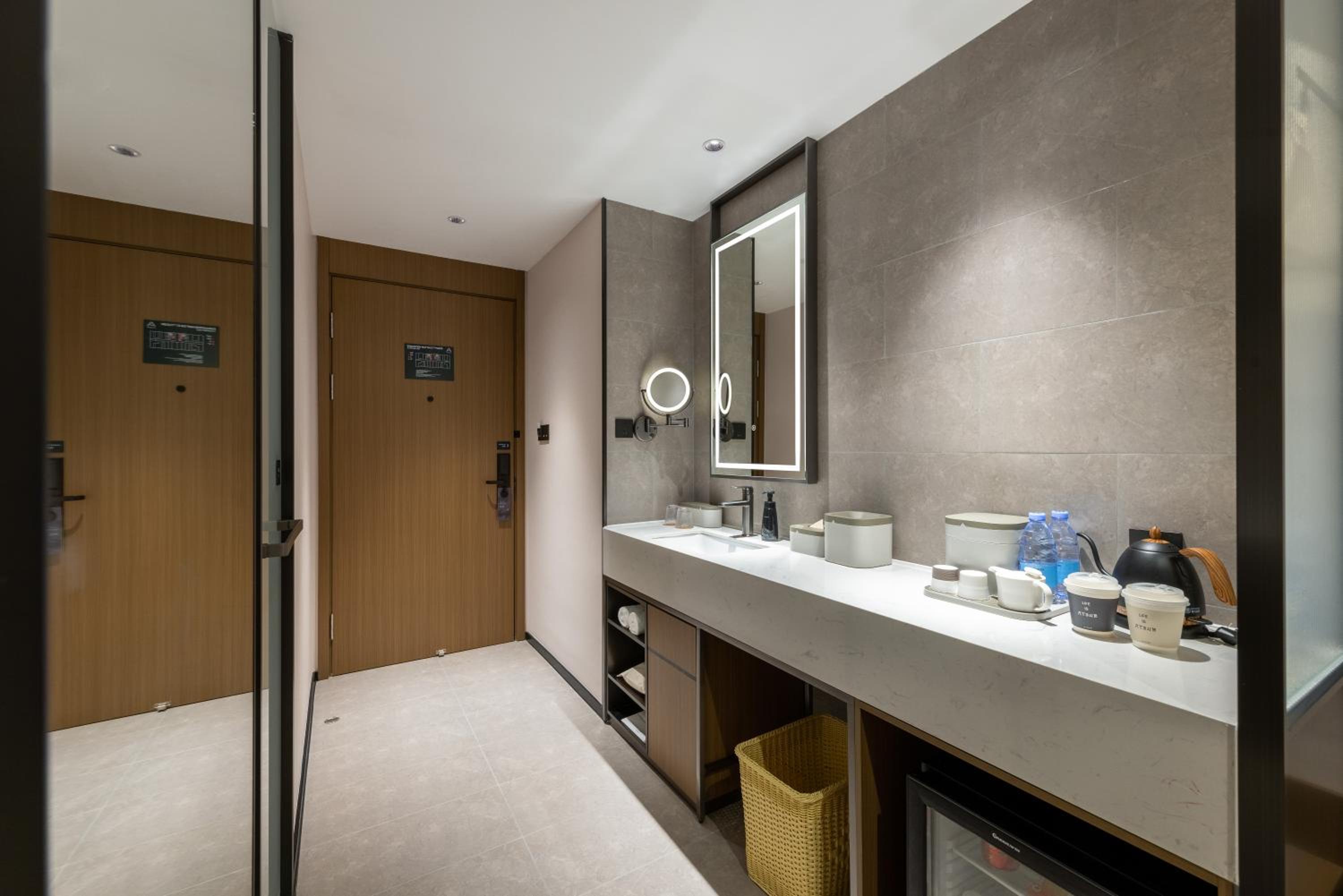 Executive Suite with River View