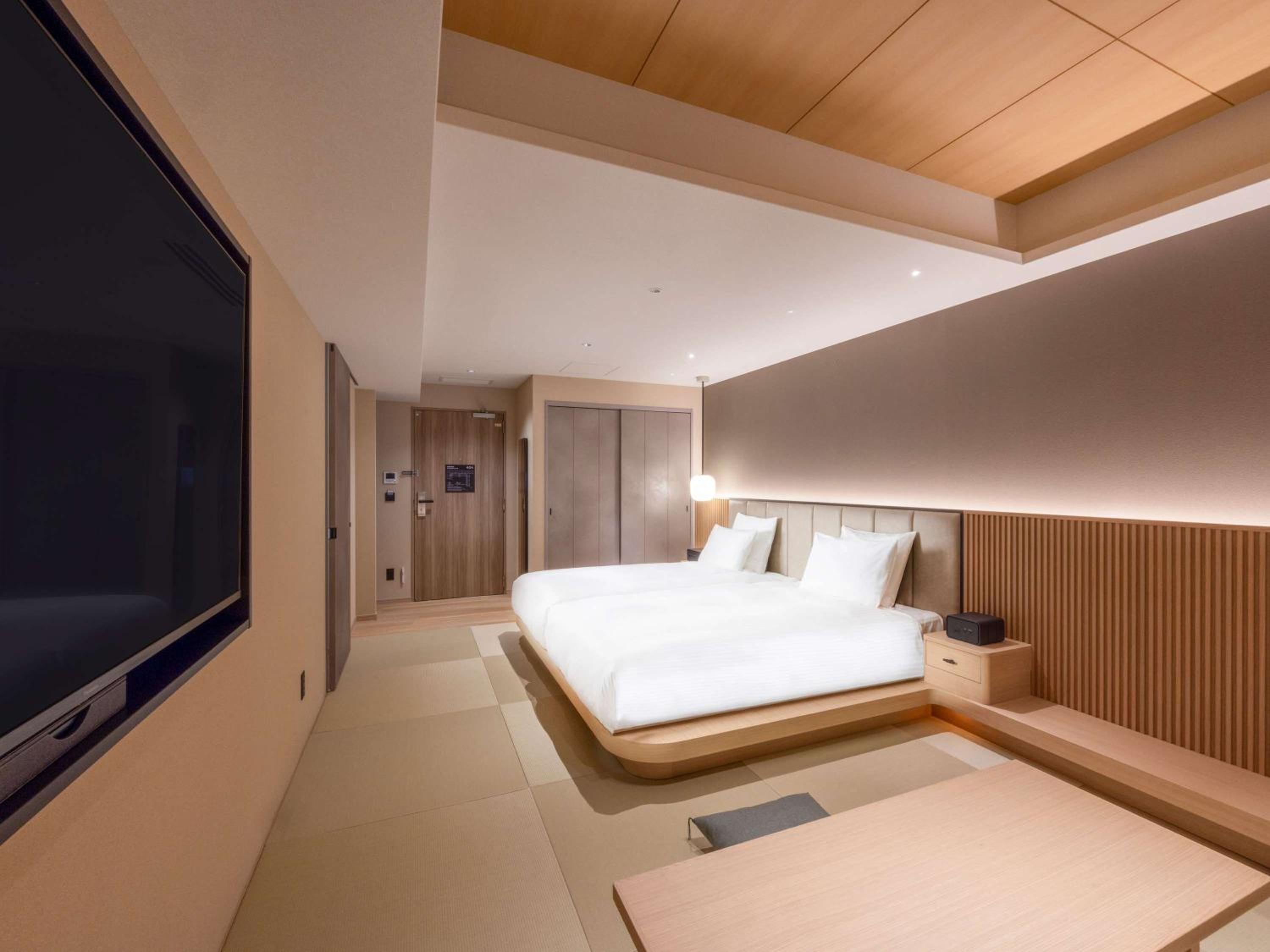 Japanese Tatami with Twin Beds - Photo 1