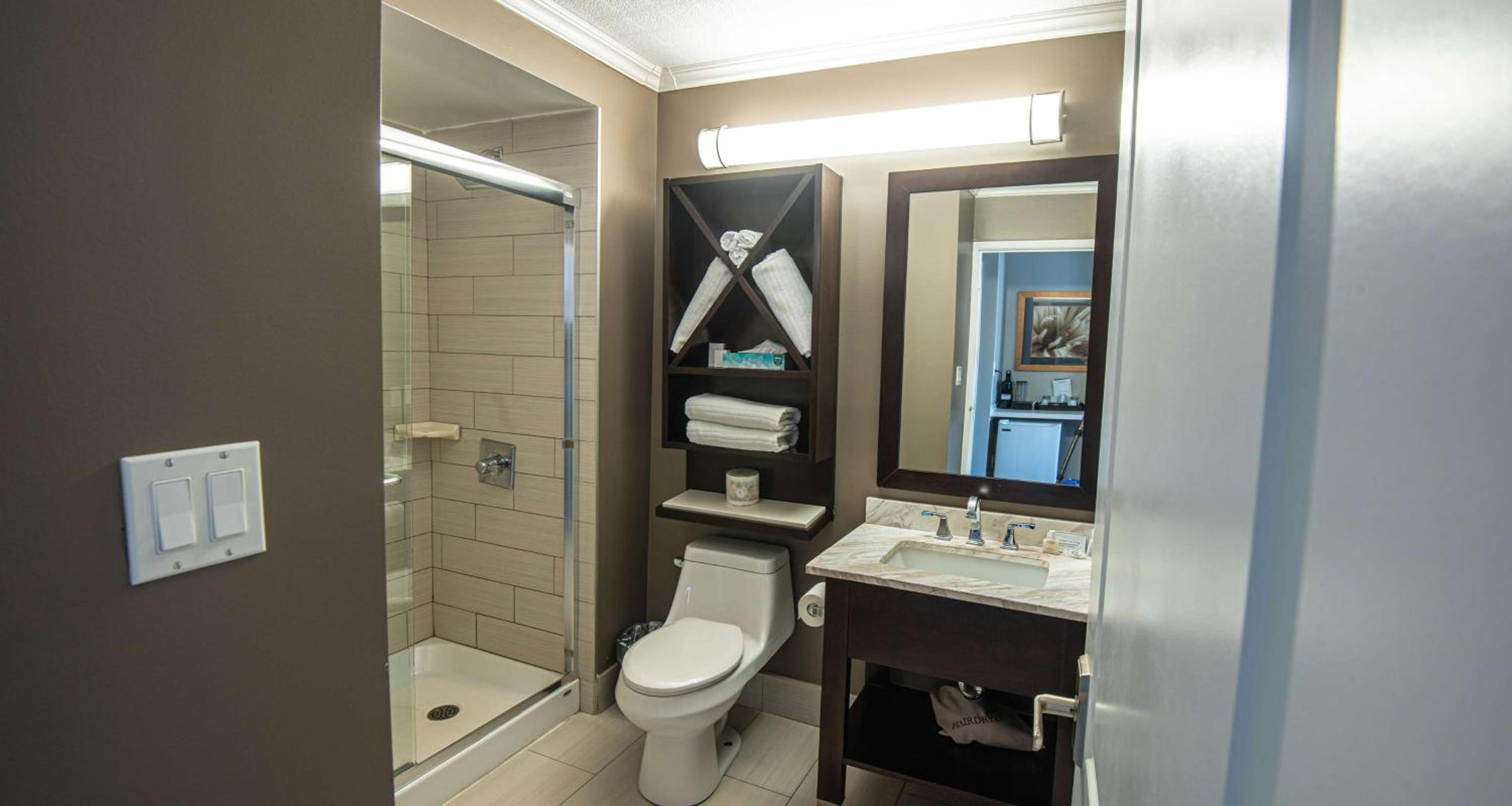 Deluxe Queen Room with Two Queen Beds - Non-Smoking