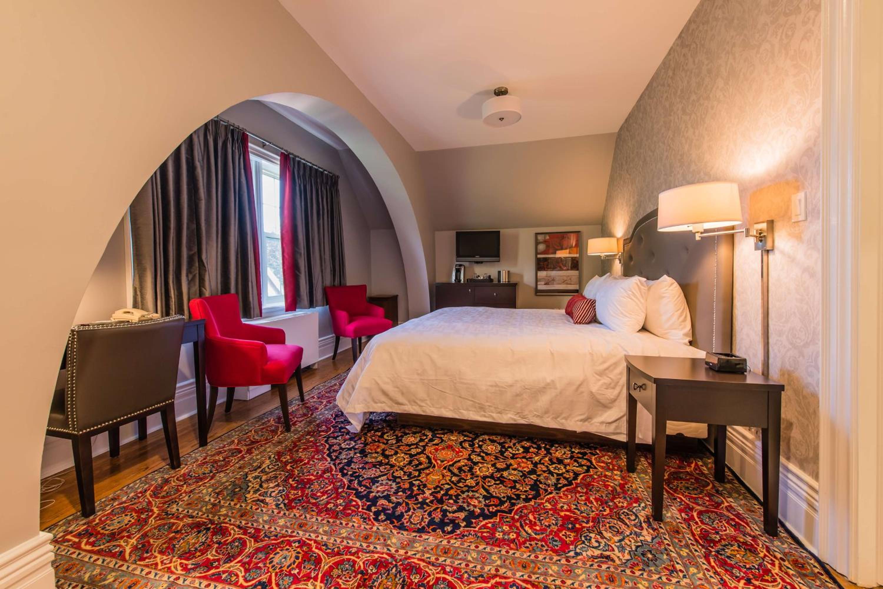 King Room - Non-Smoking - Photo 1