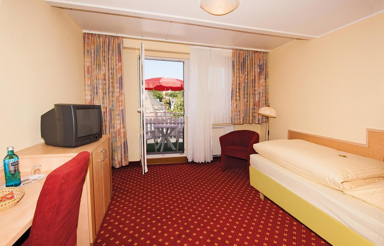 Single Room photo 2