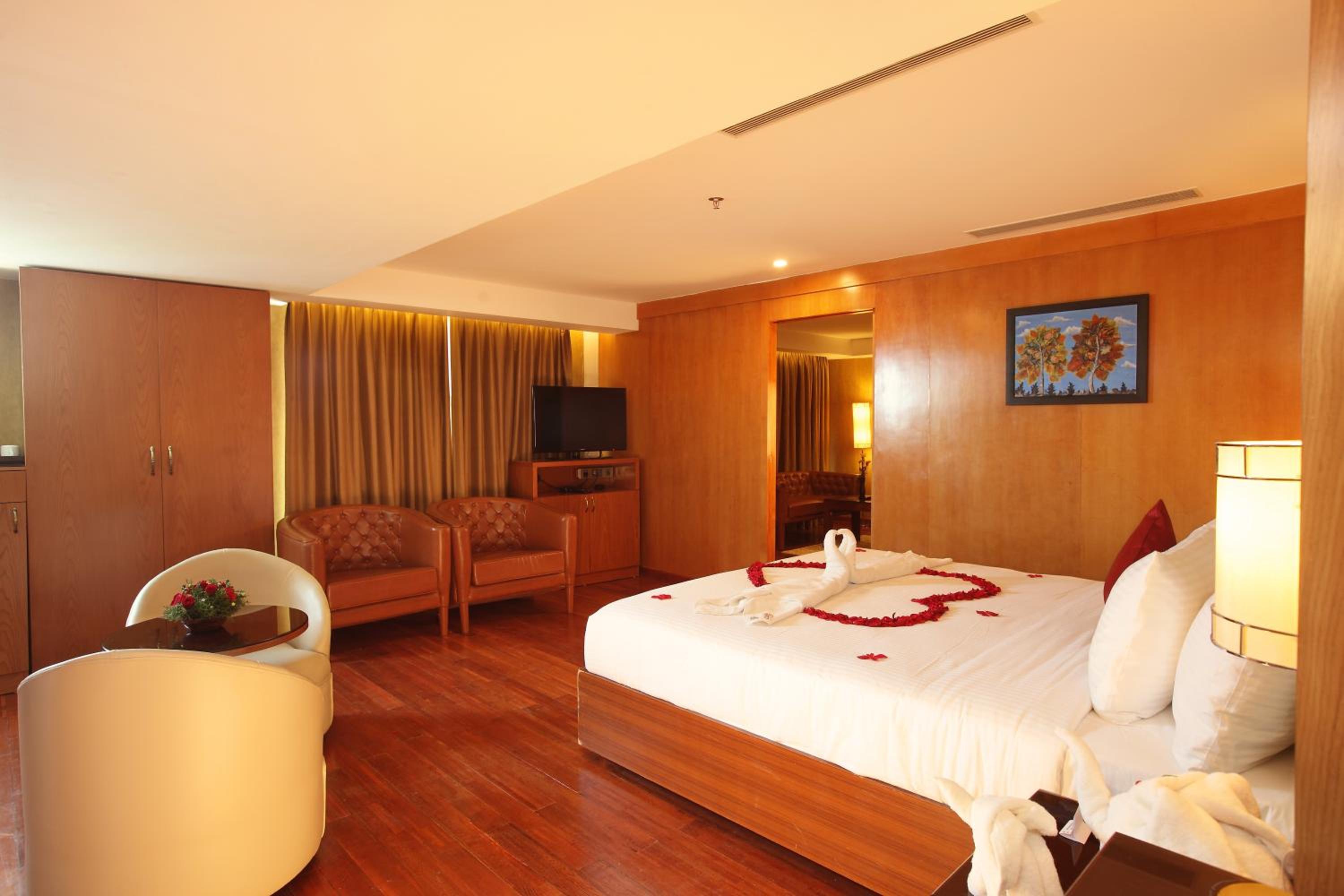 Suite - Photo 4