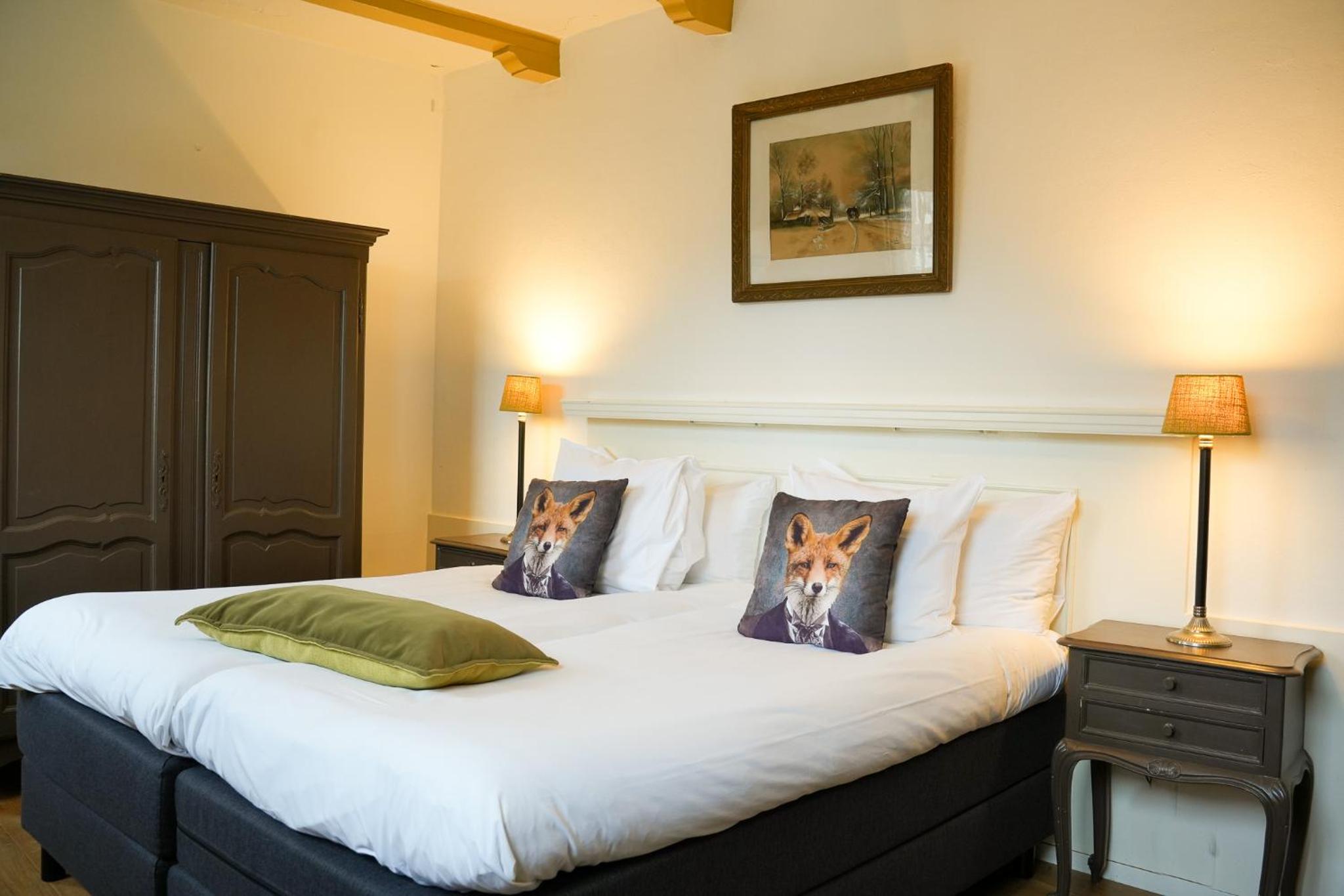 Luxe Standard Room with city view (Ground Floor) photo 3
