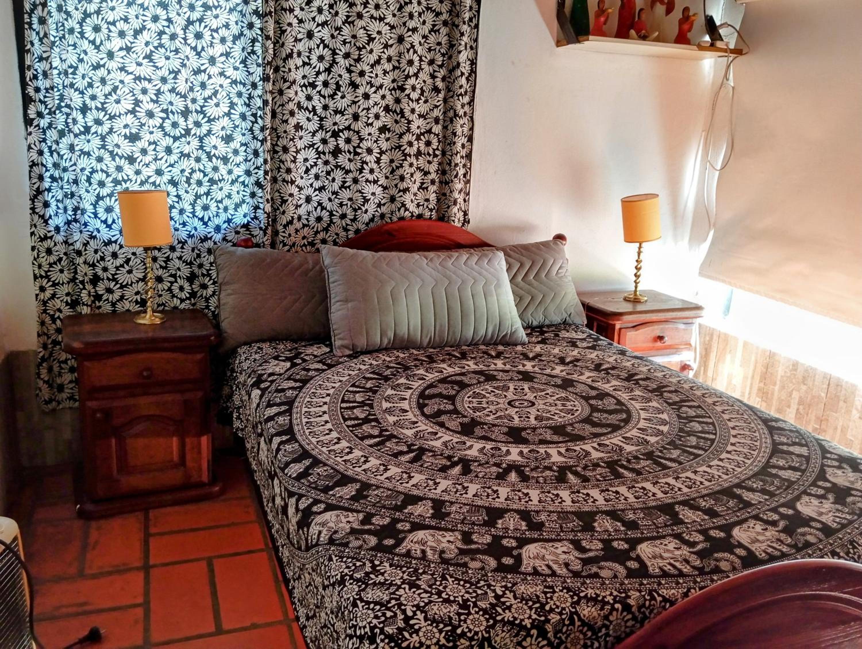 One-Bedroom House photo 1