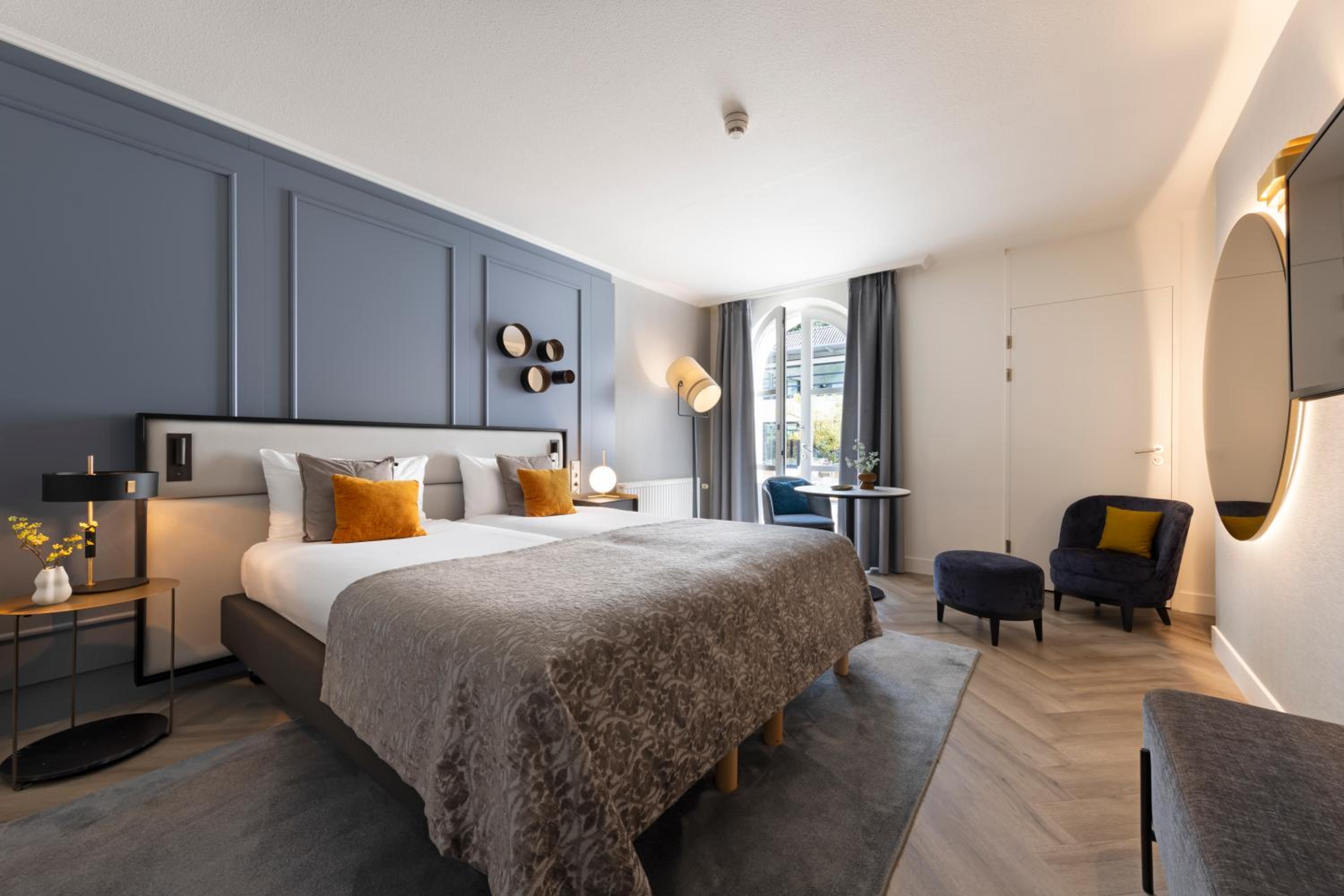 Deluxe Twin Room with Balcony - Photo 4
