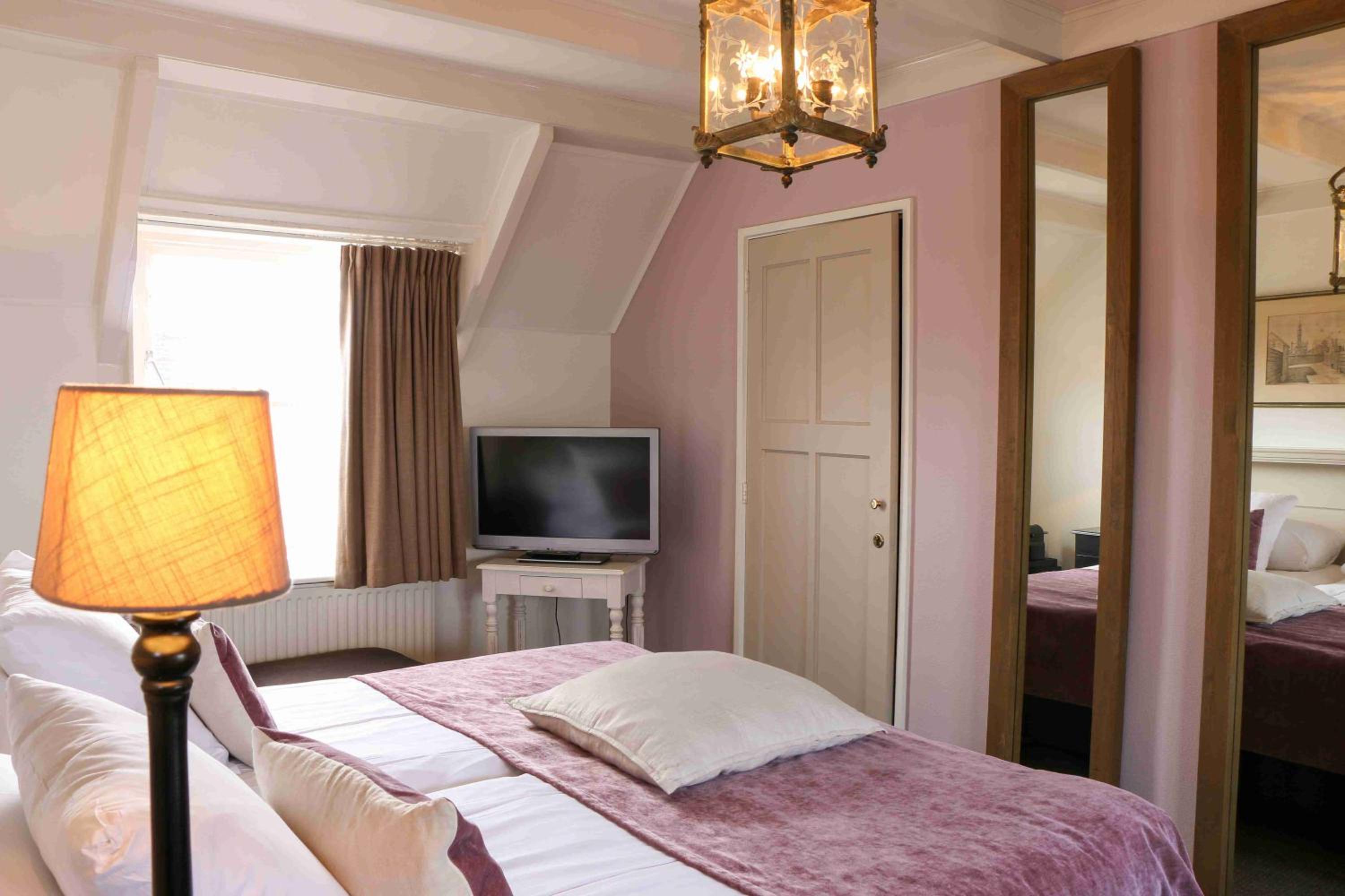 Deluxe Double Room (First Floor) photo 3