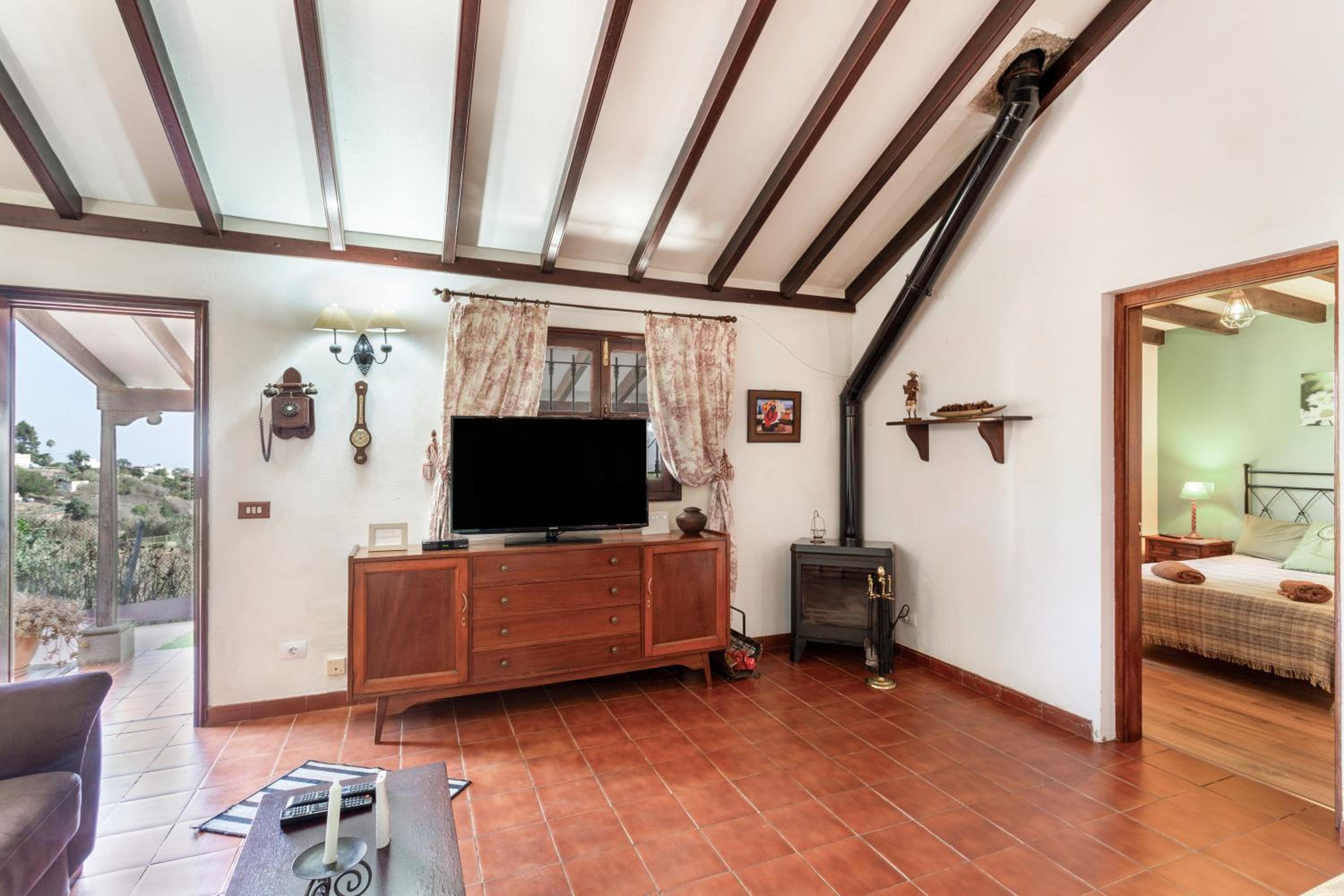 Two-Bedroom House - Photo 13