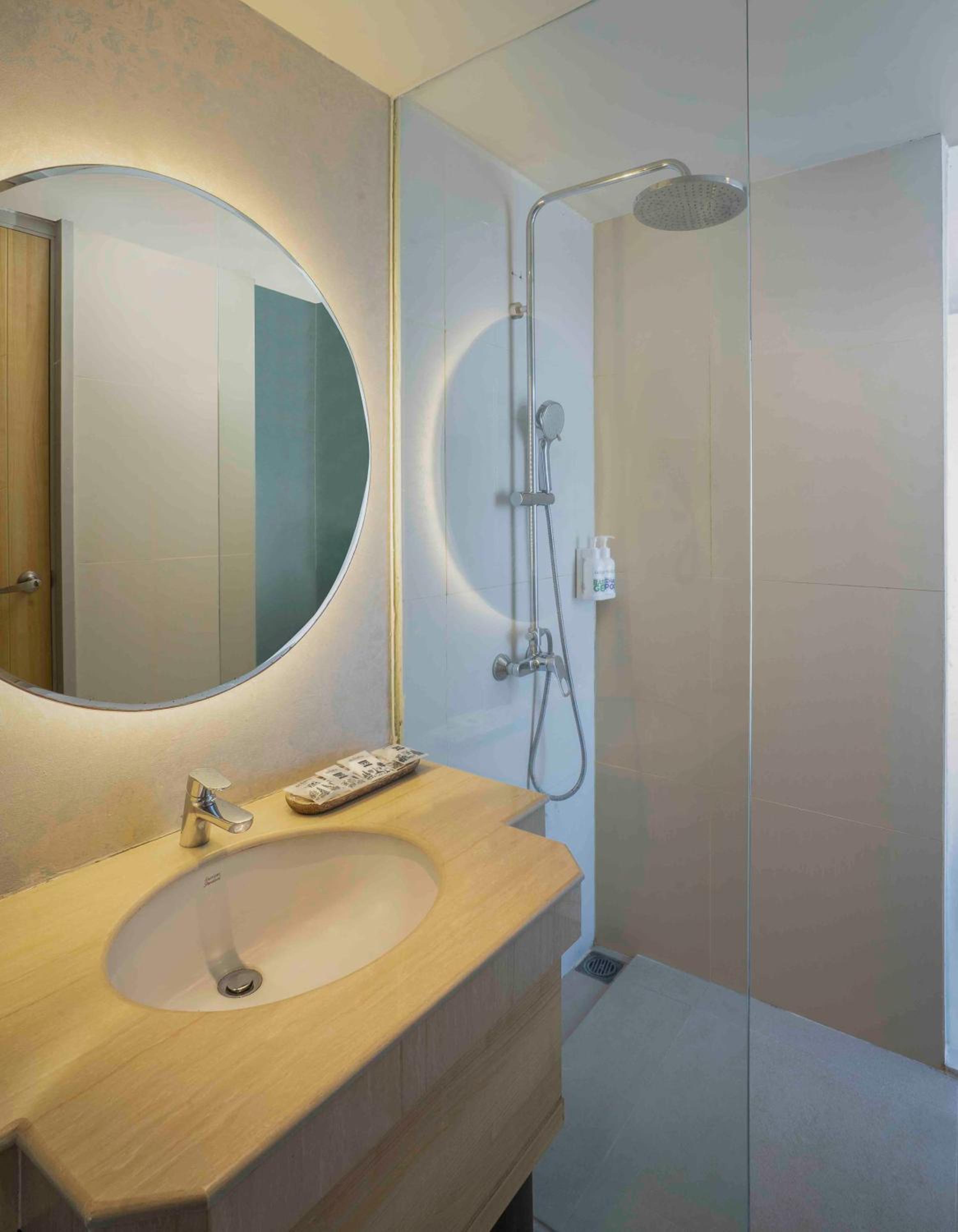 Deluxe Twin Room - Photo 2