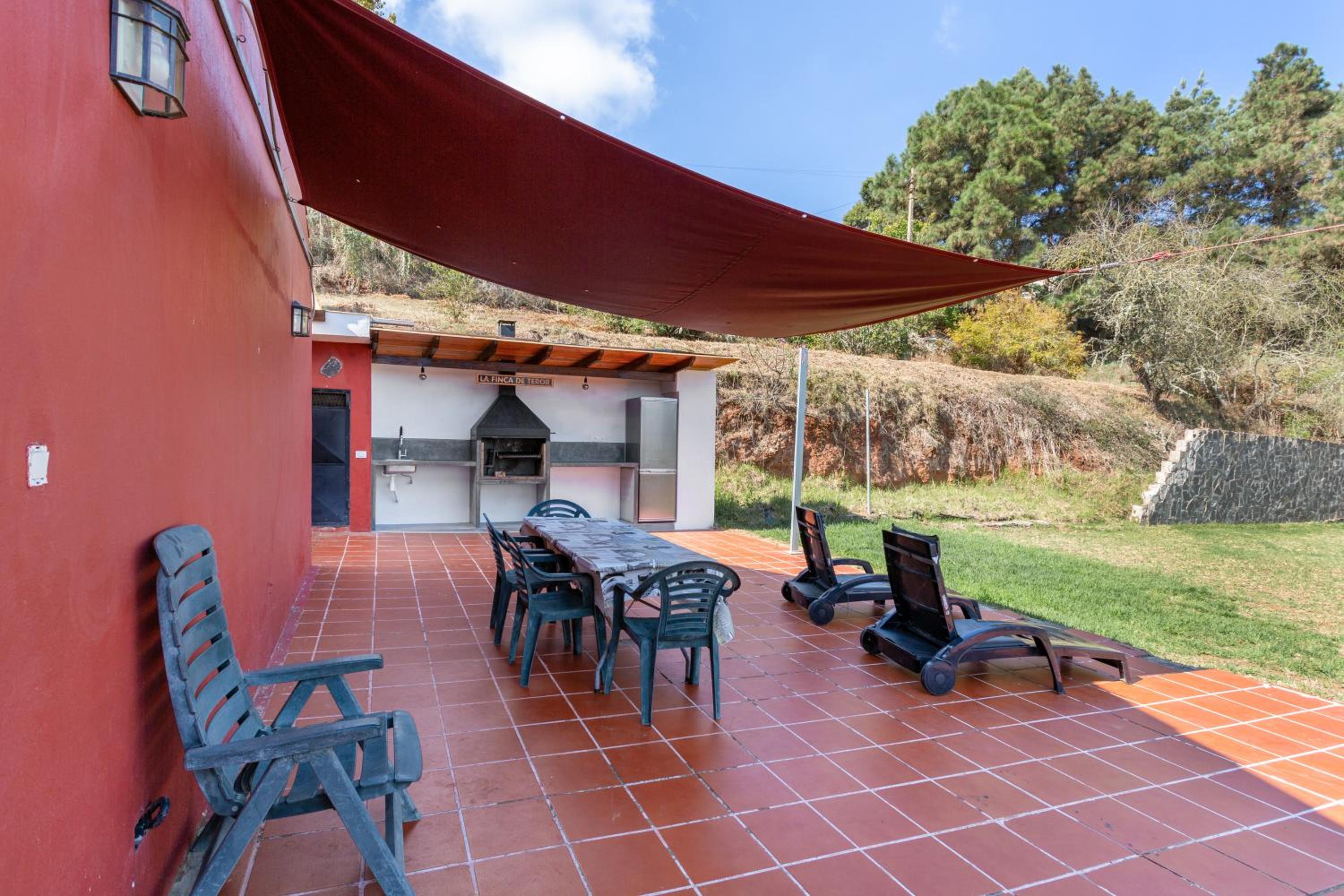 Two-Bedroom House - Photo 18