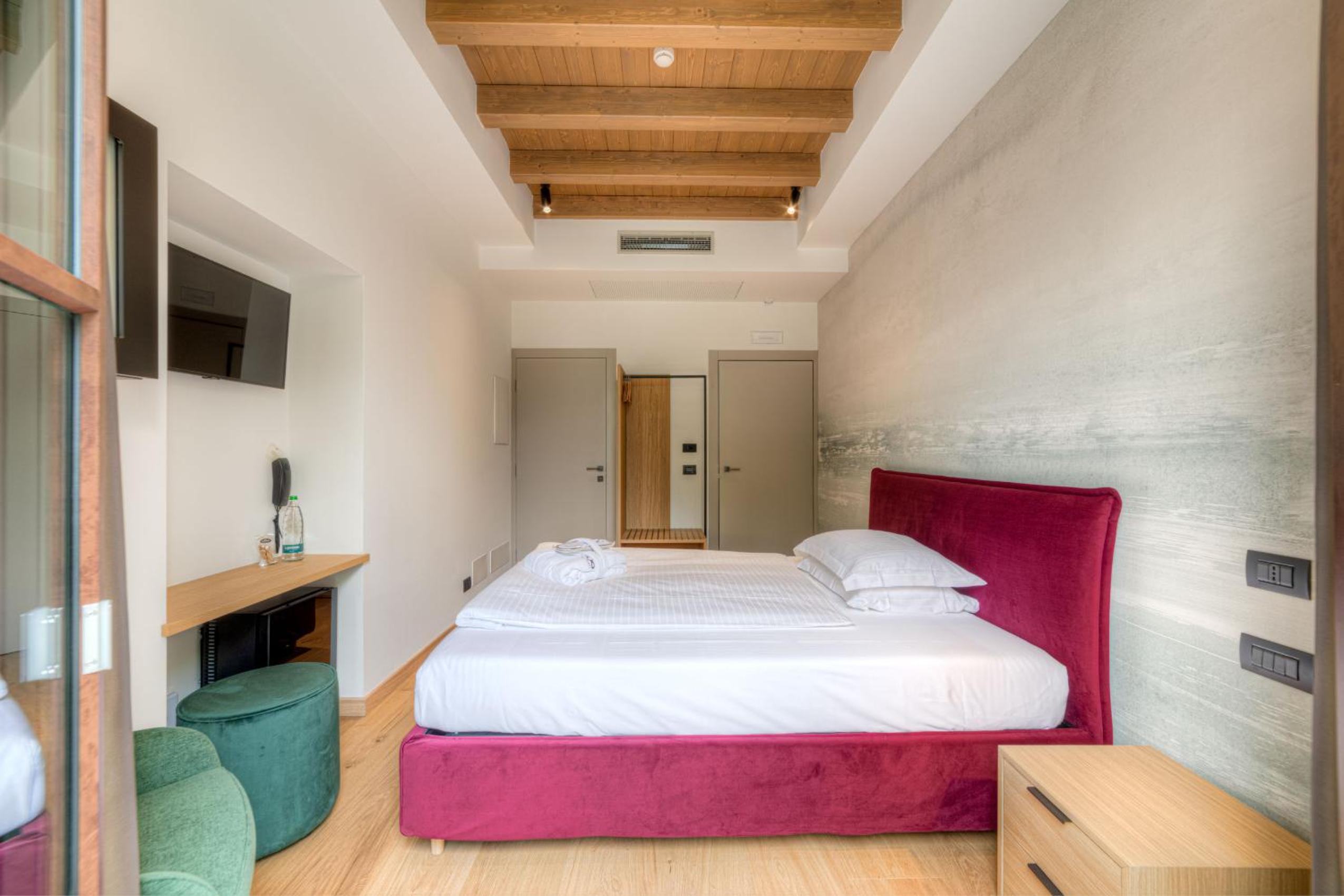 Economy Double Room photo 1