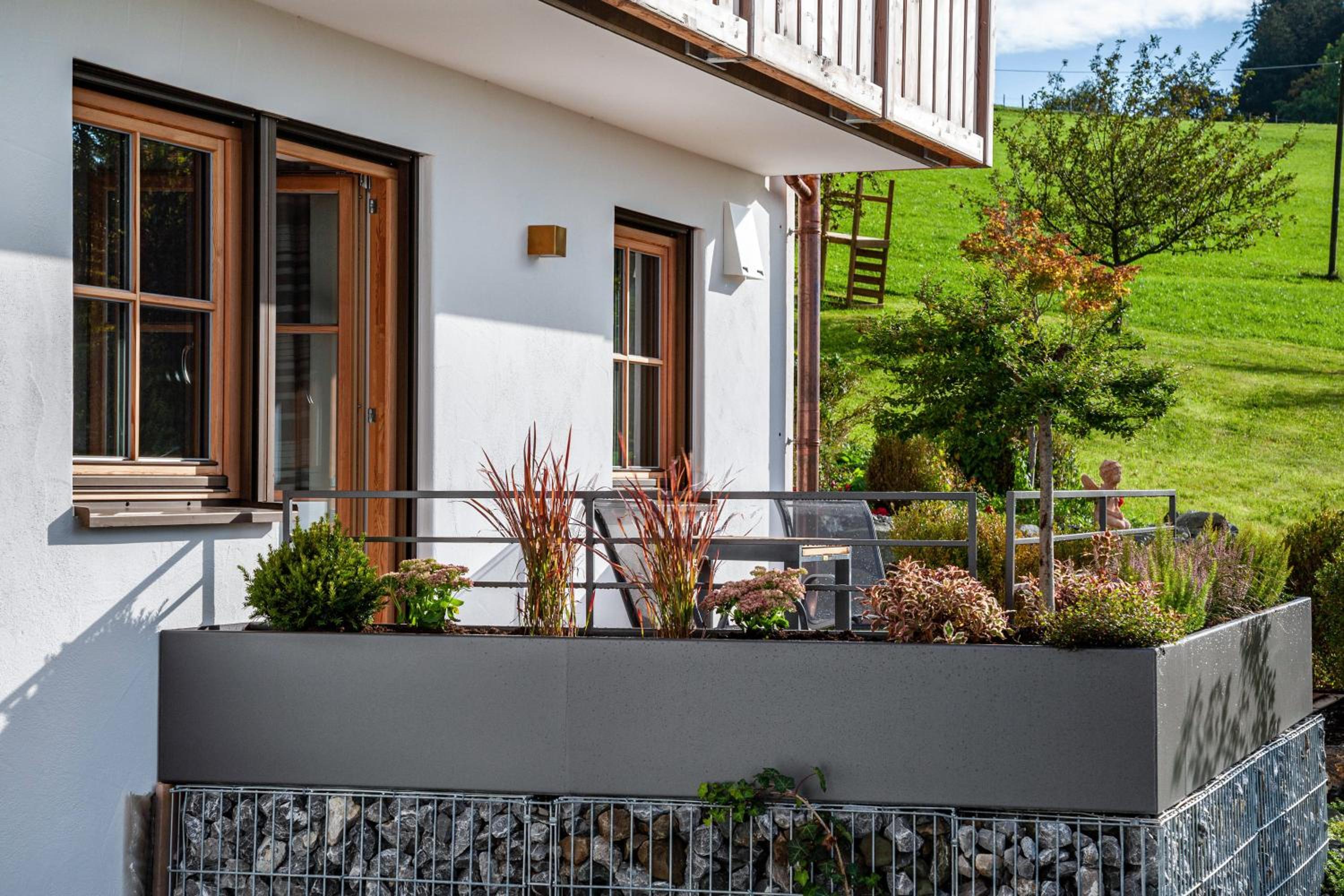 One-Bedroom Apartment with Garden View photo 2