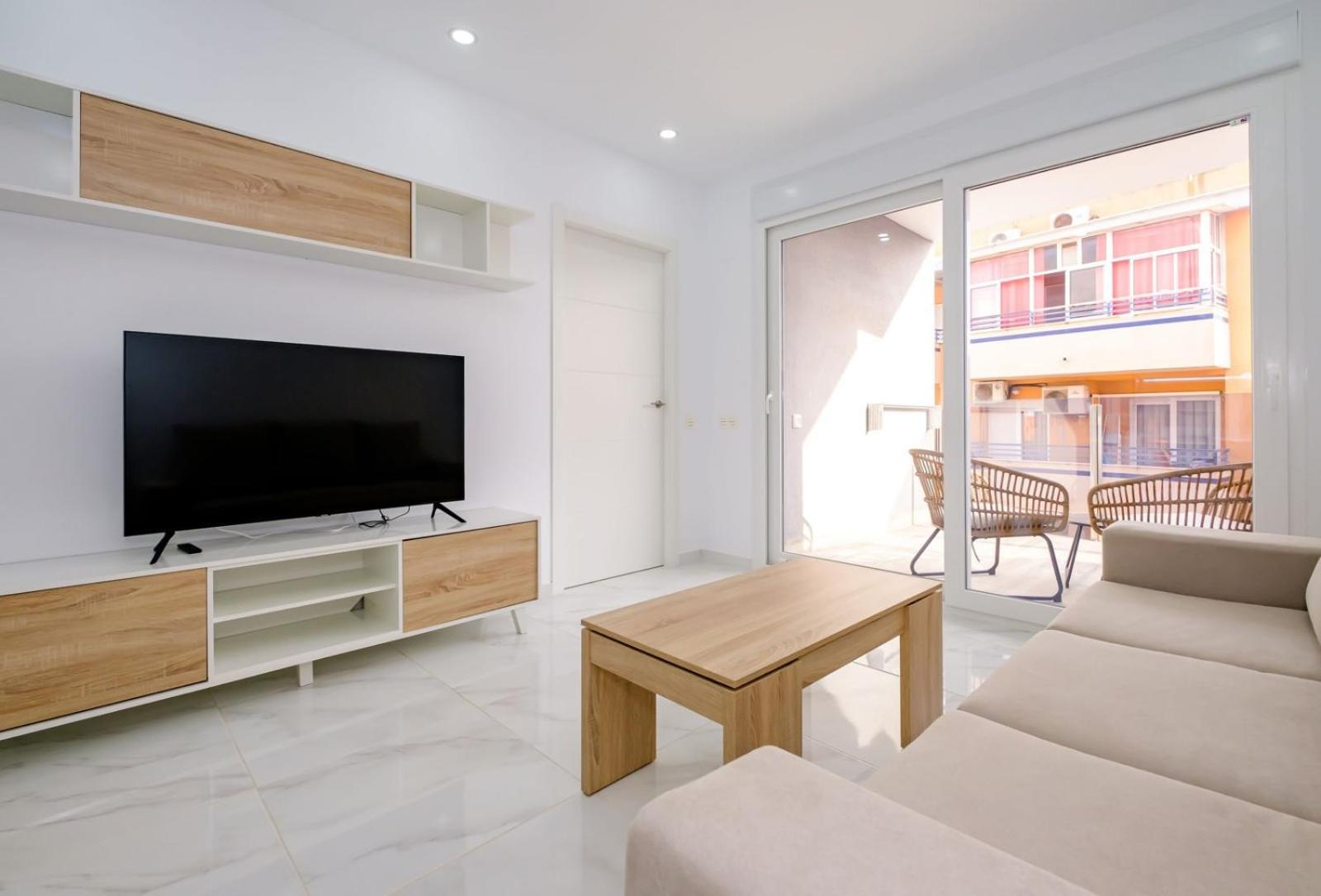 Apartamento de dos habitaciones con balcón