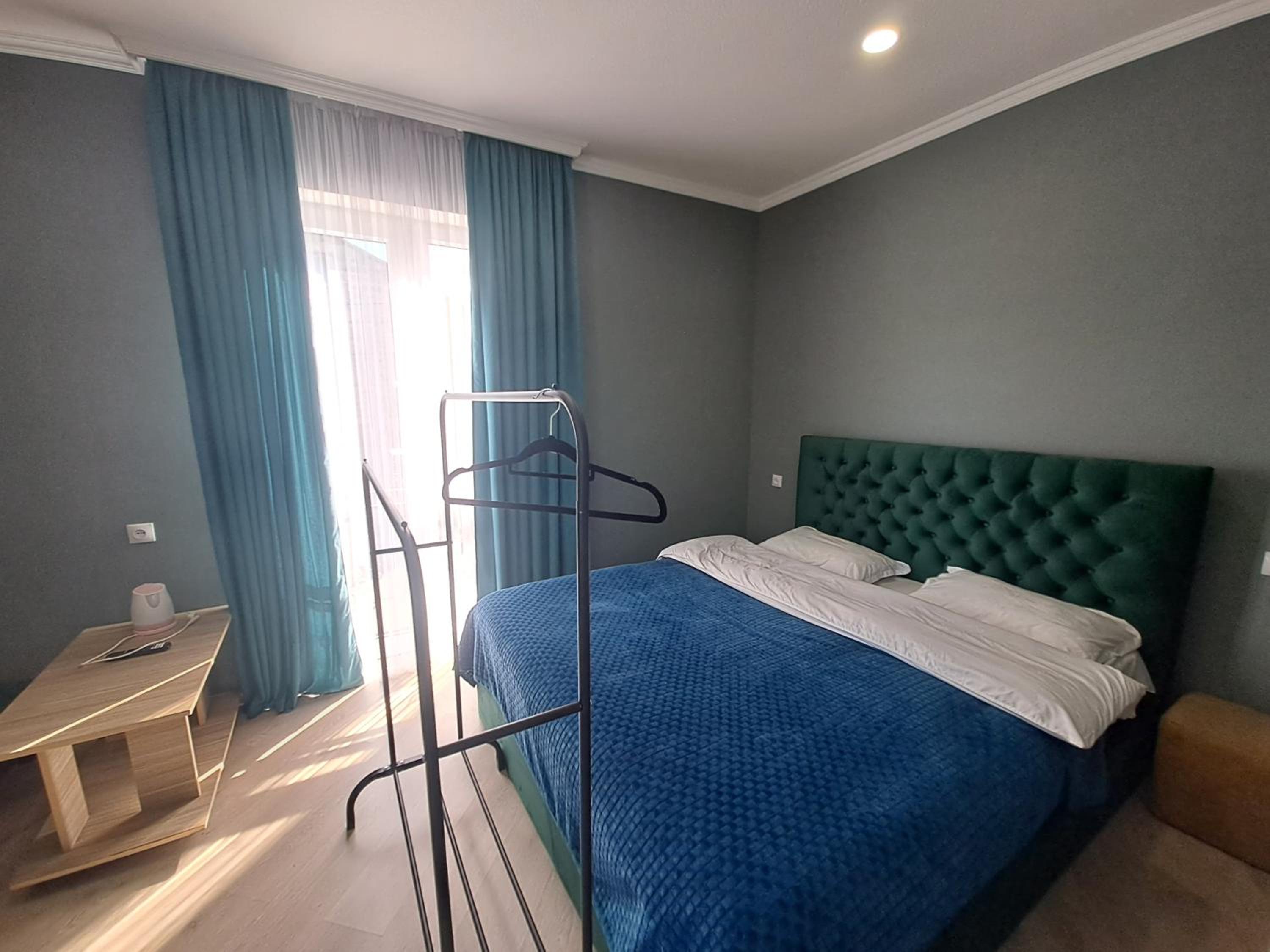 Deluxe Double Room - Photo 22