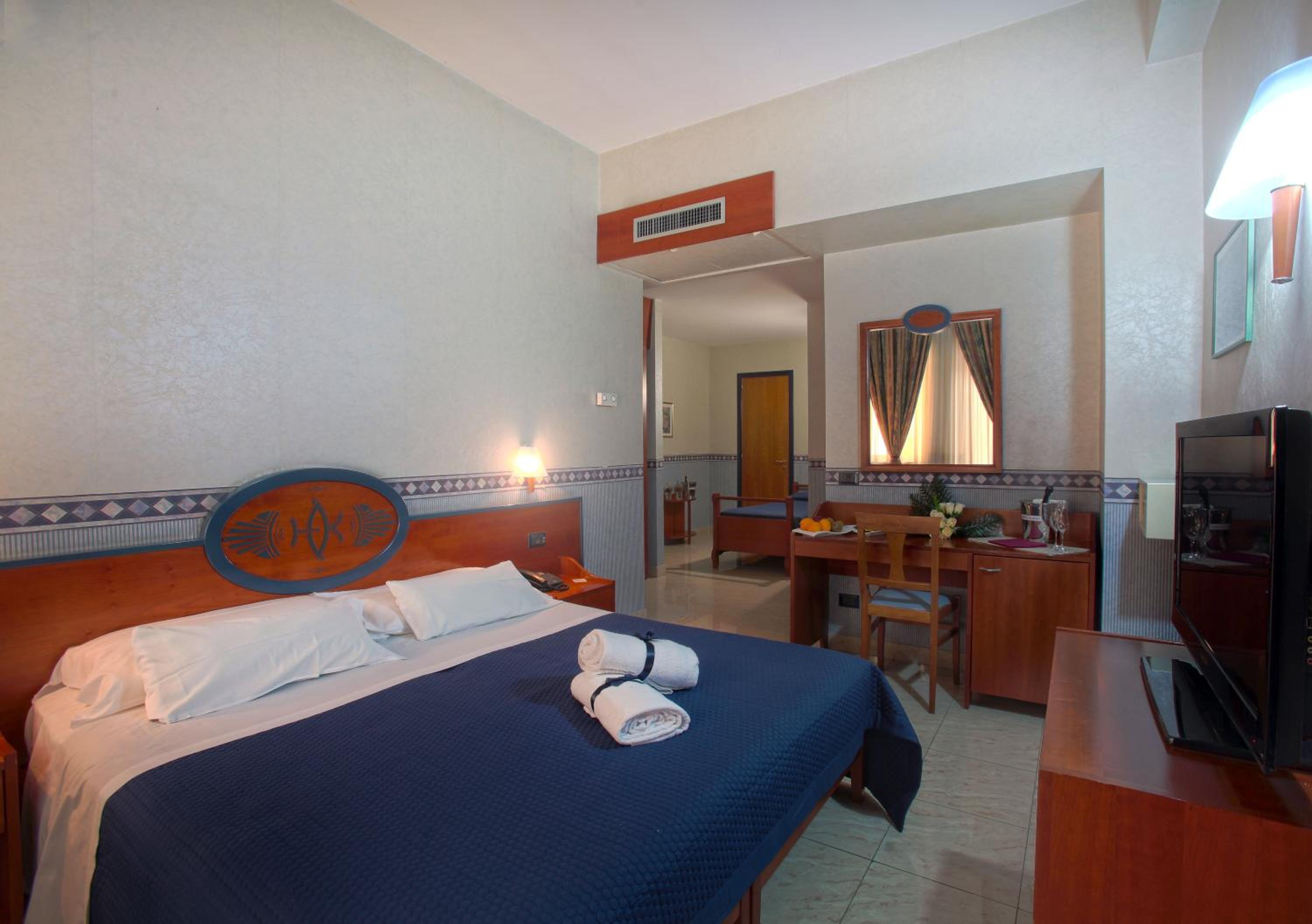 Triple Room photo 3
