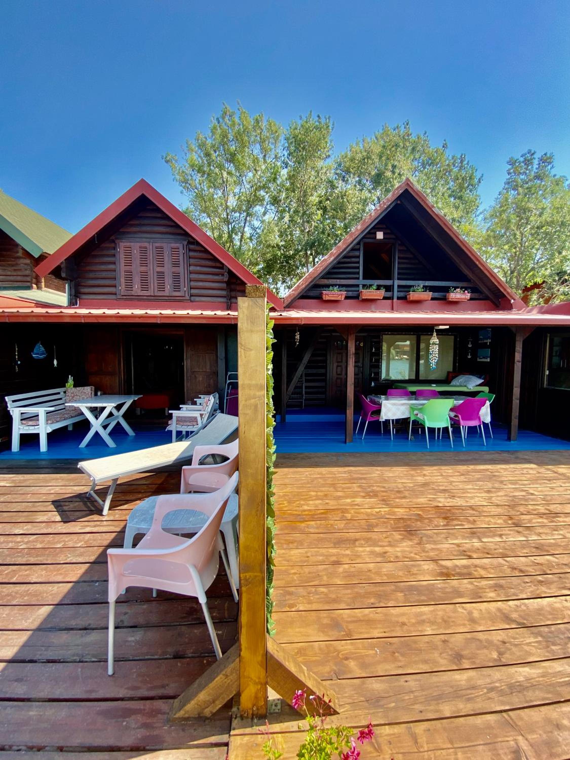 Three-Bedroom House photo 2