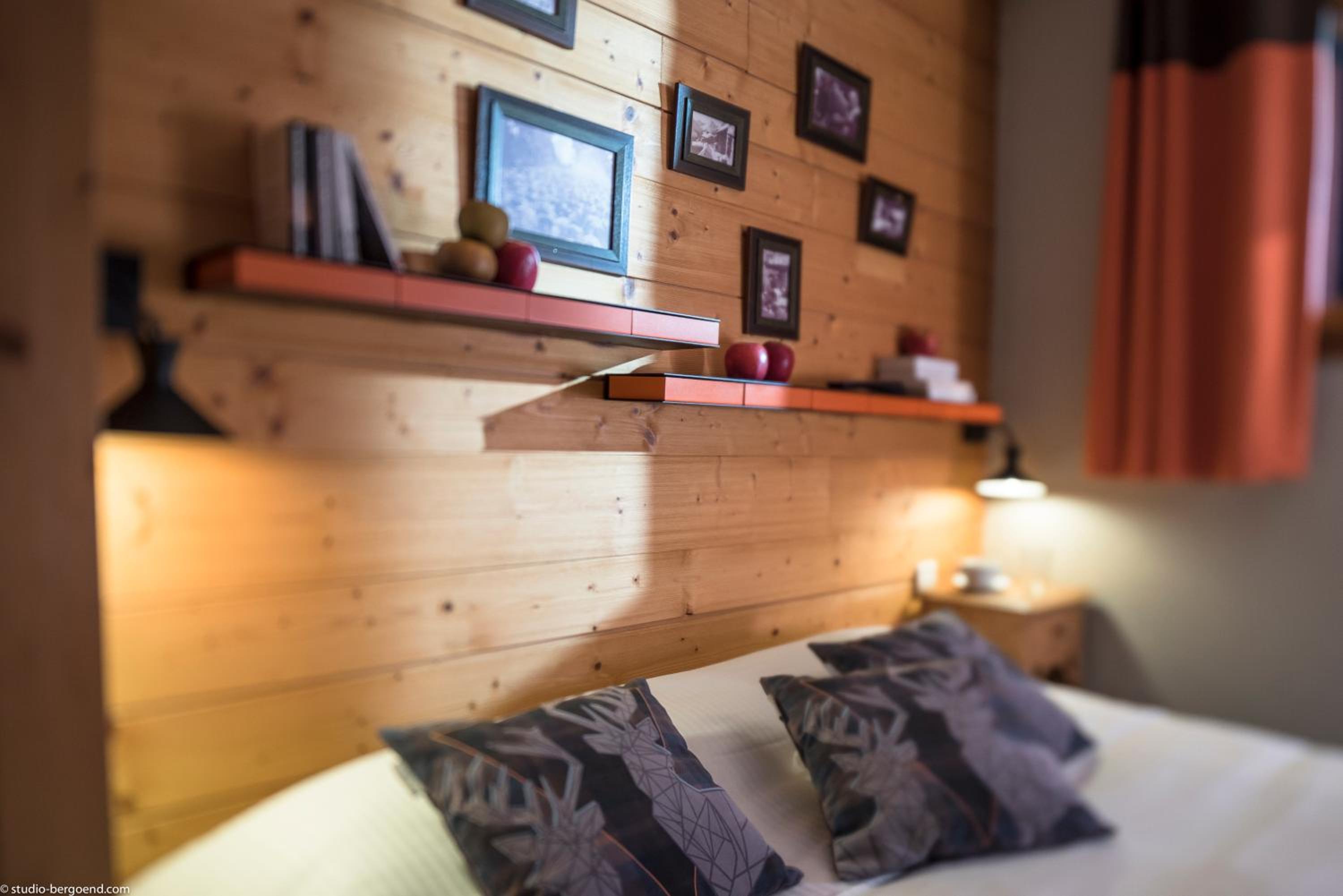 Four-Bedroom Apartment with Cabin 10 People