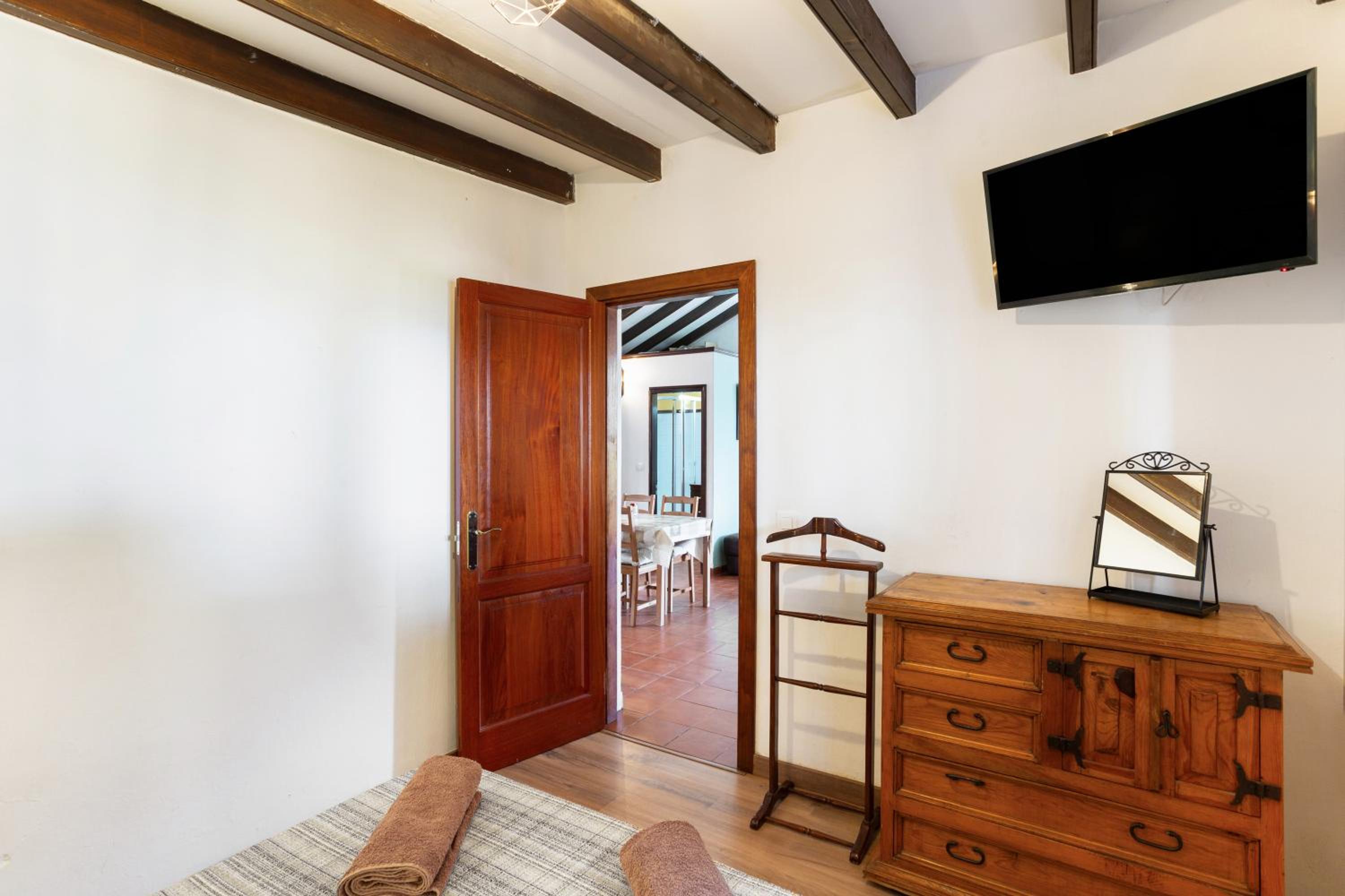 Two-Bedroom House - Photo 16