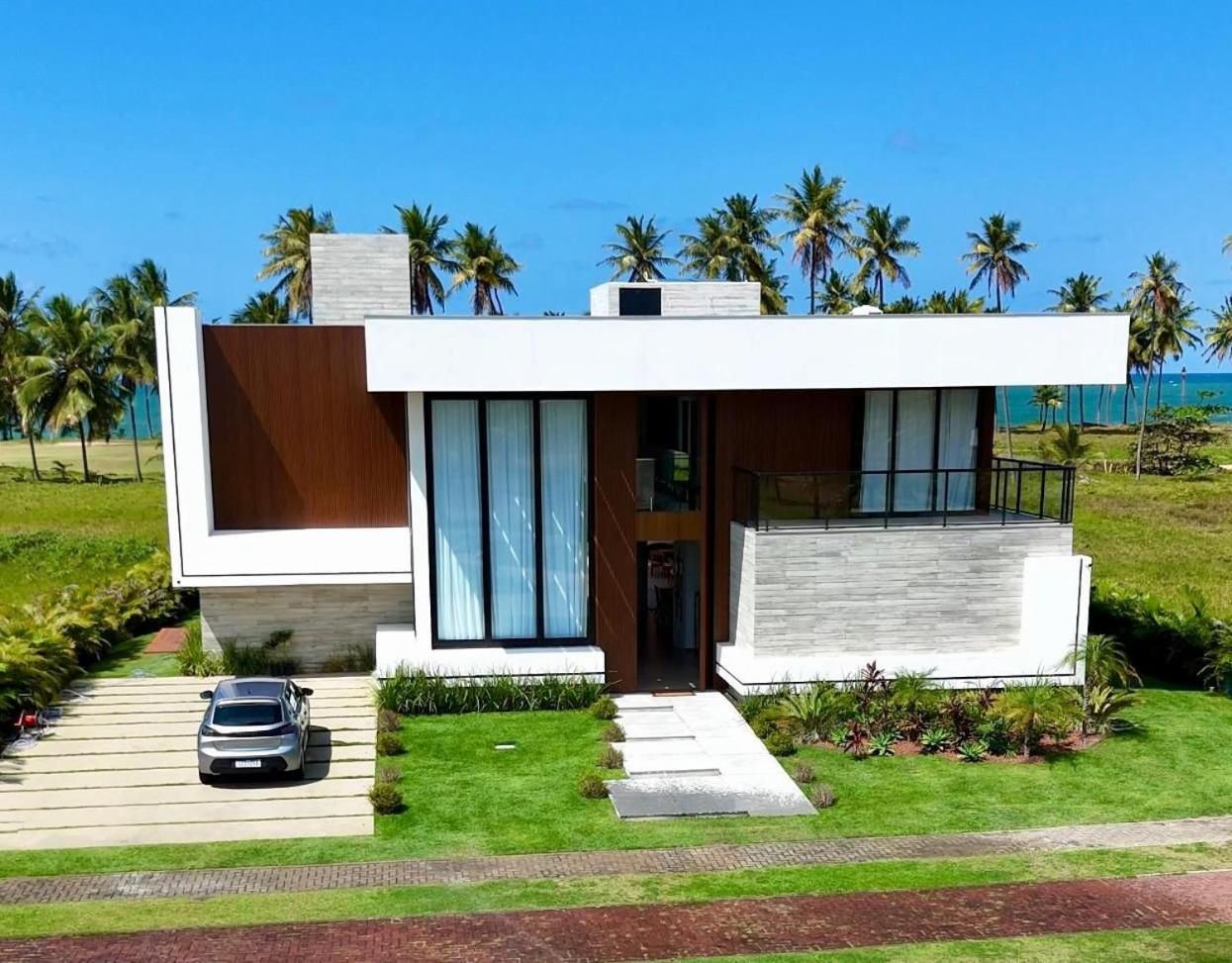 Villa photo 2