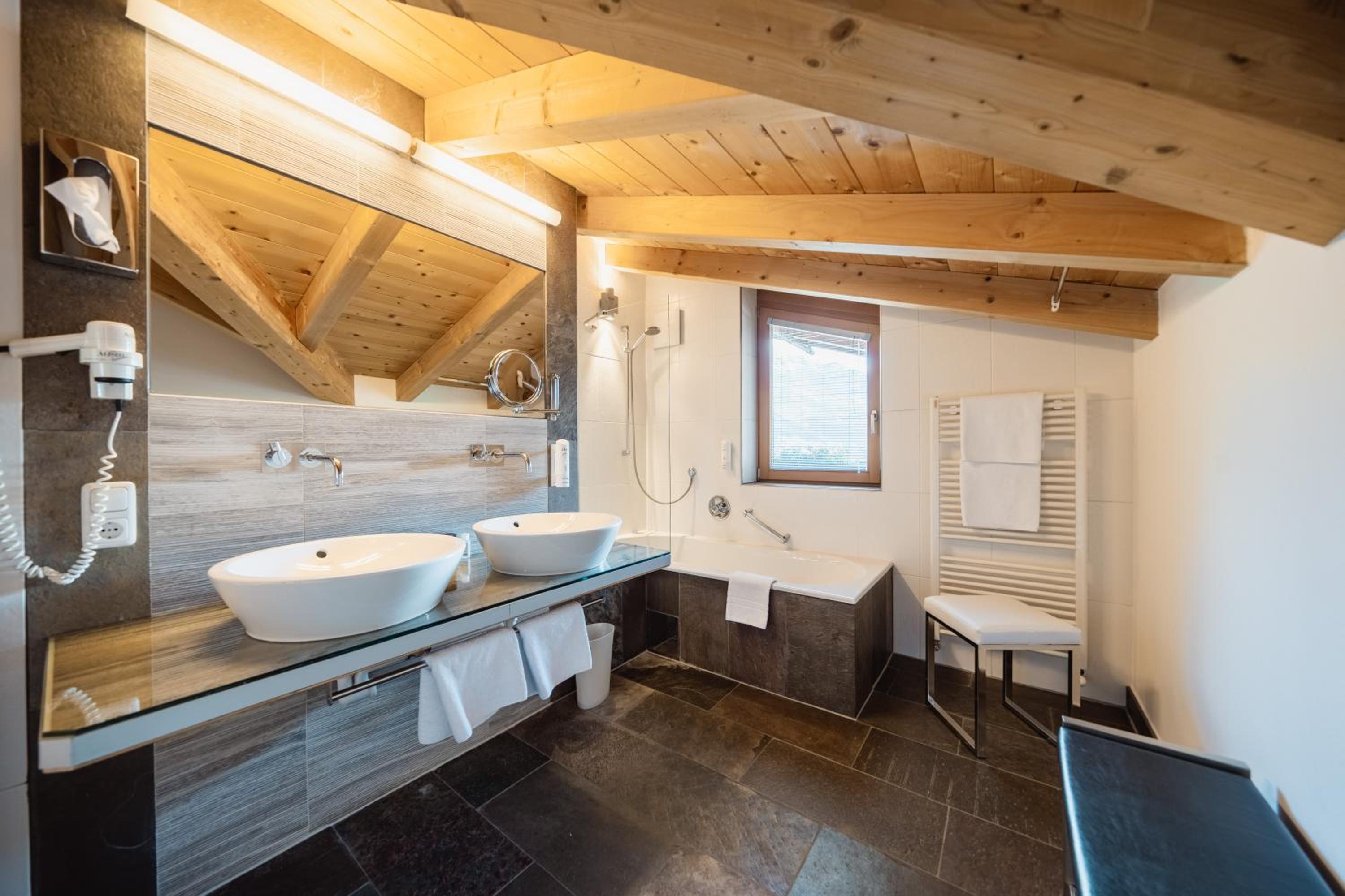 Suite with Balcony photo 2