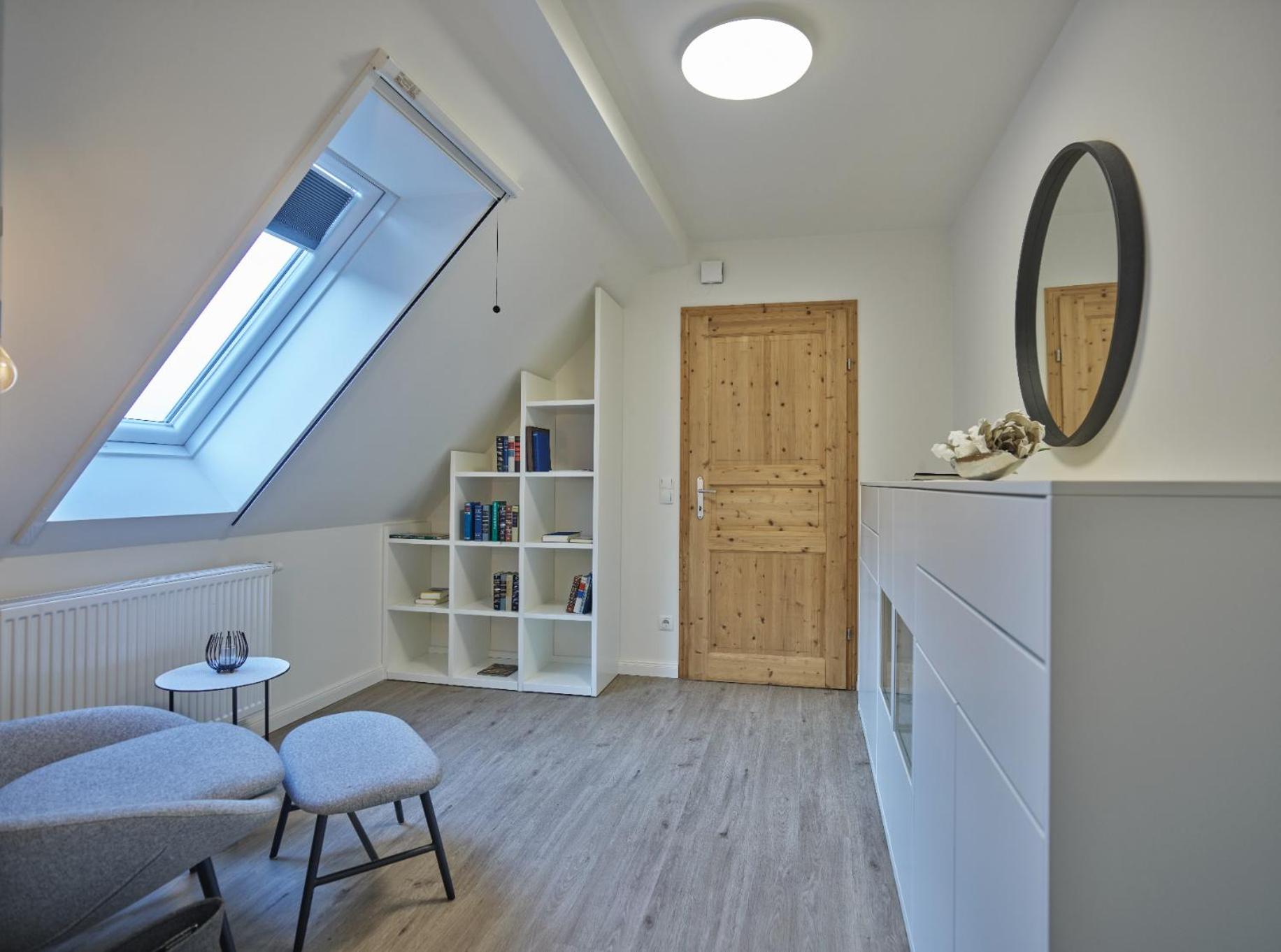 Apartment photo 2