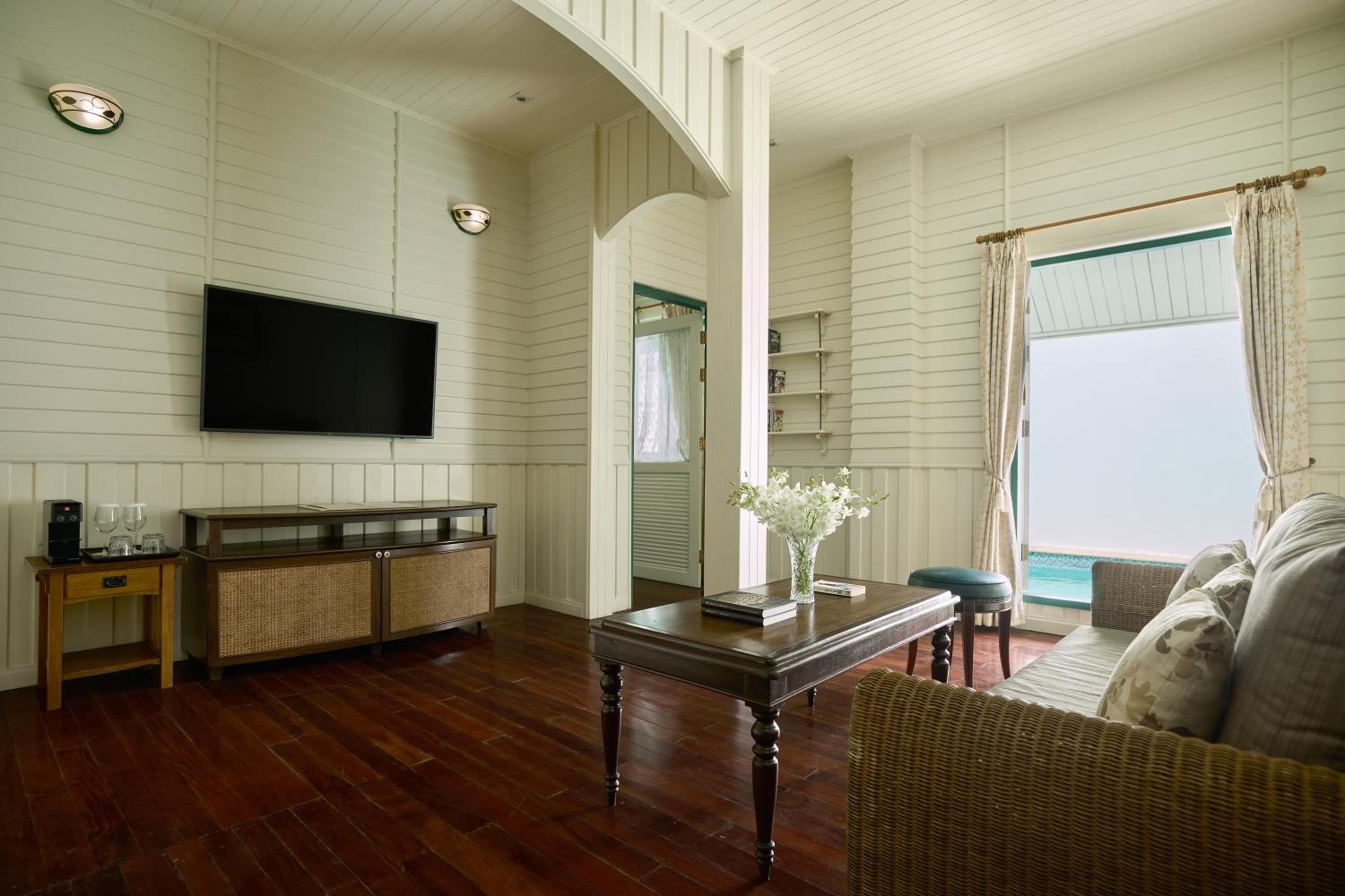 Pool Villa Two Bedrooms - Photo 4