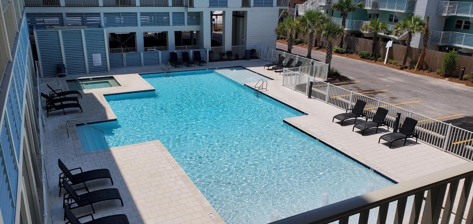 Apartment with Pool View  photo 2