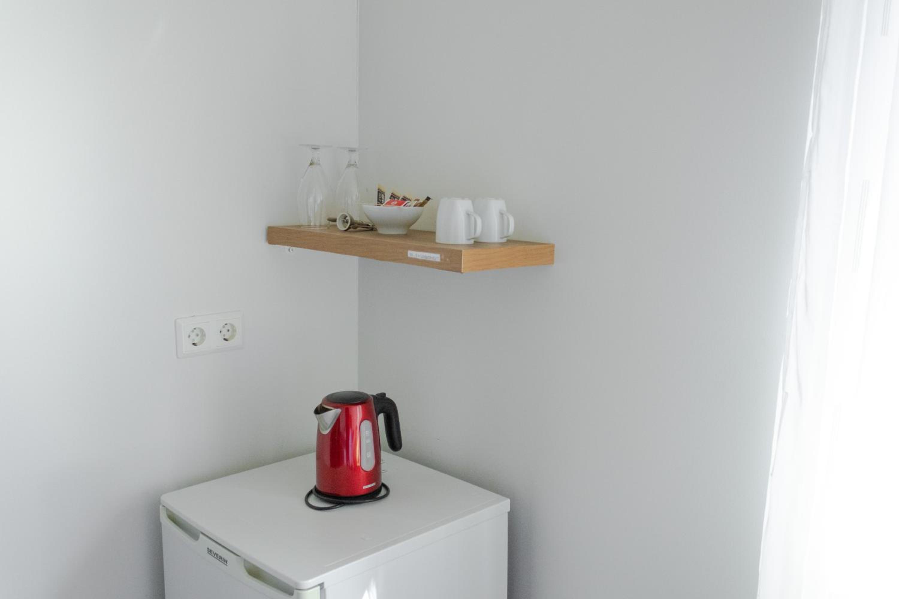 Double or Twin Room - Photo 8