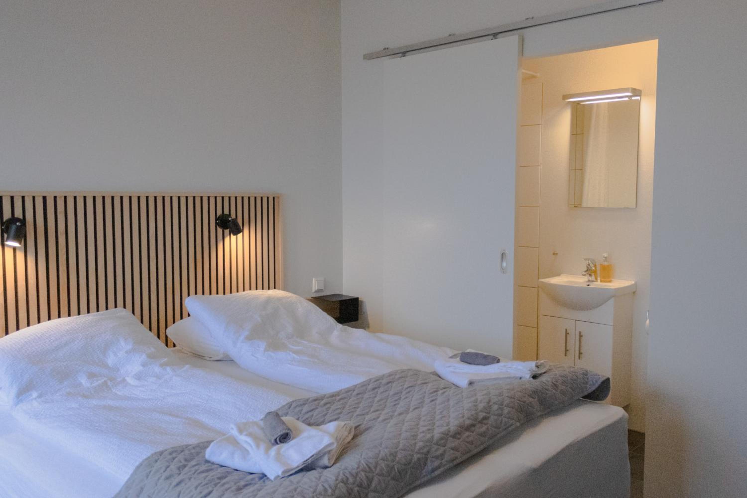 Double or Twin Room - Photo 16