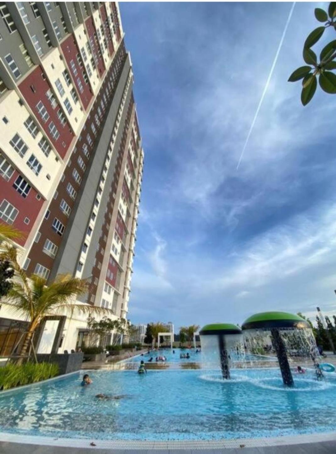 Apartment With Pool View  photo 2