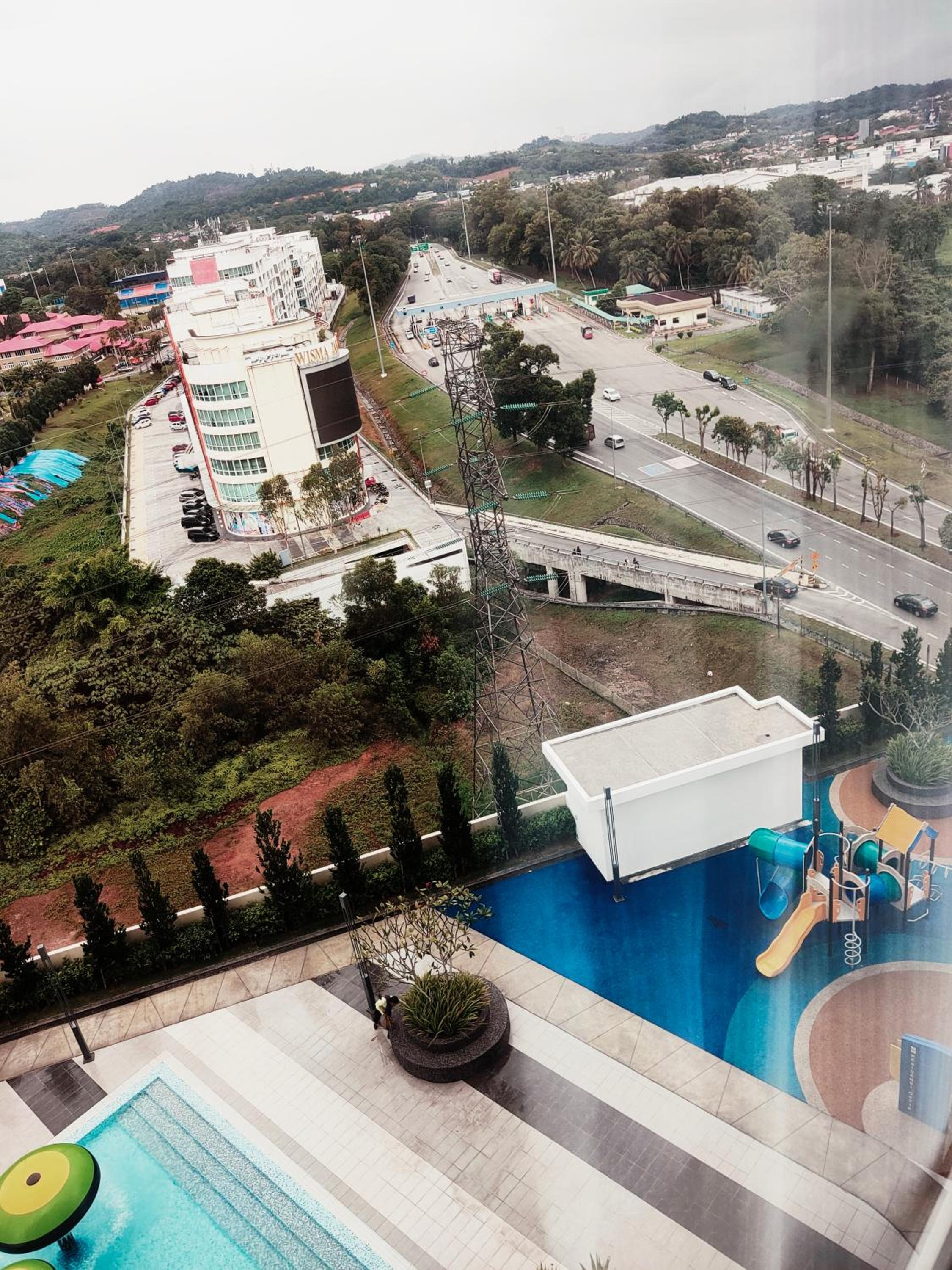 Apartment With Pool View  photo 3