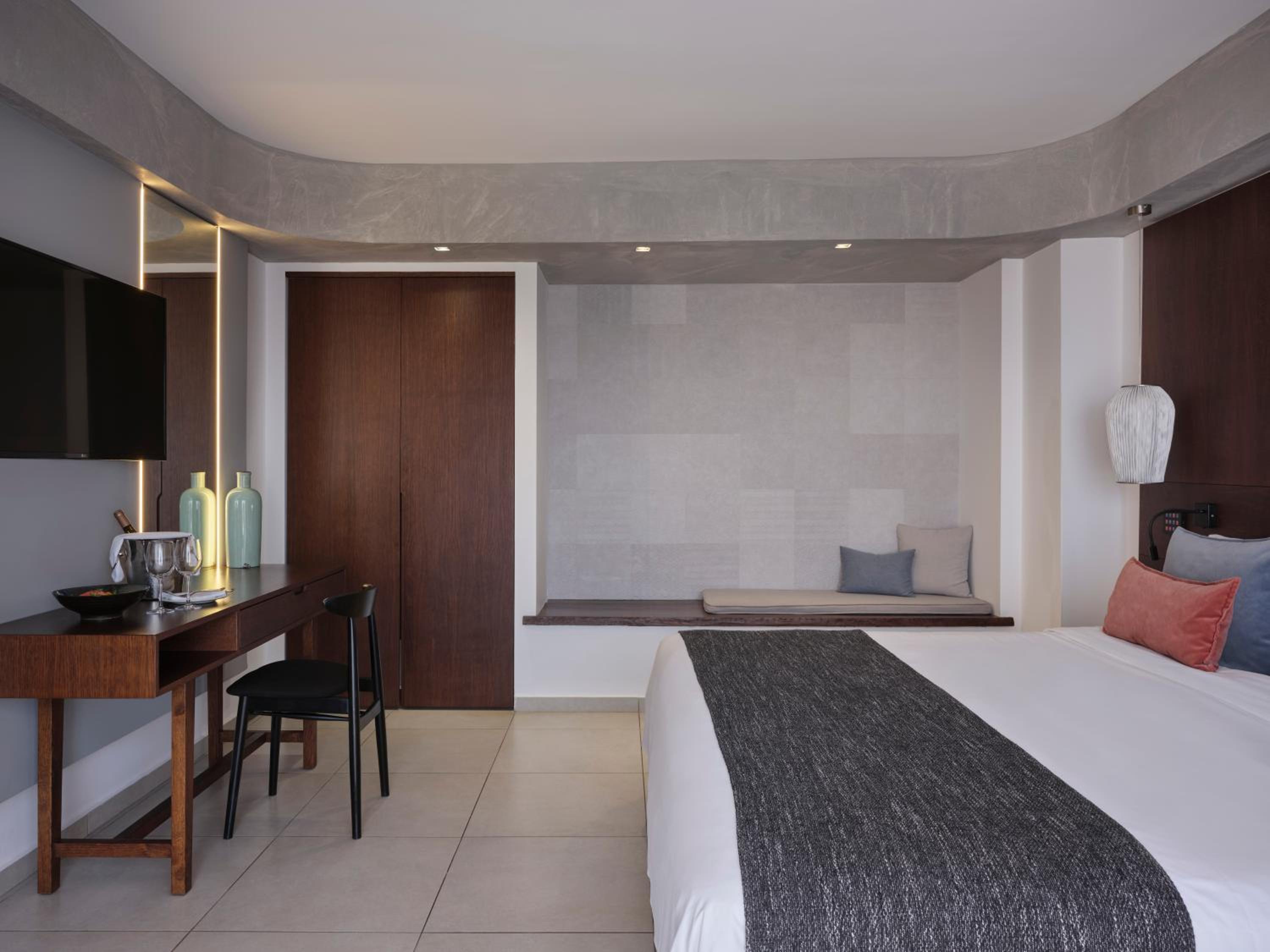 Double Room Private Pool Inland View