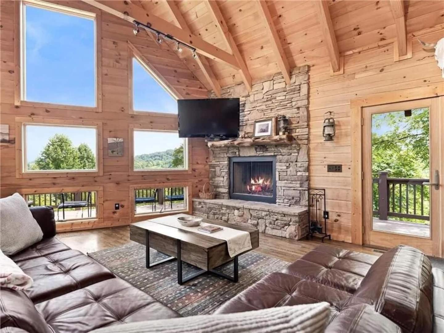 Four-Bedroom House photo 1