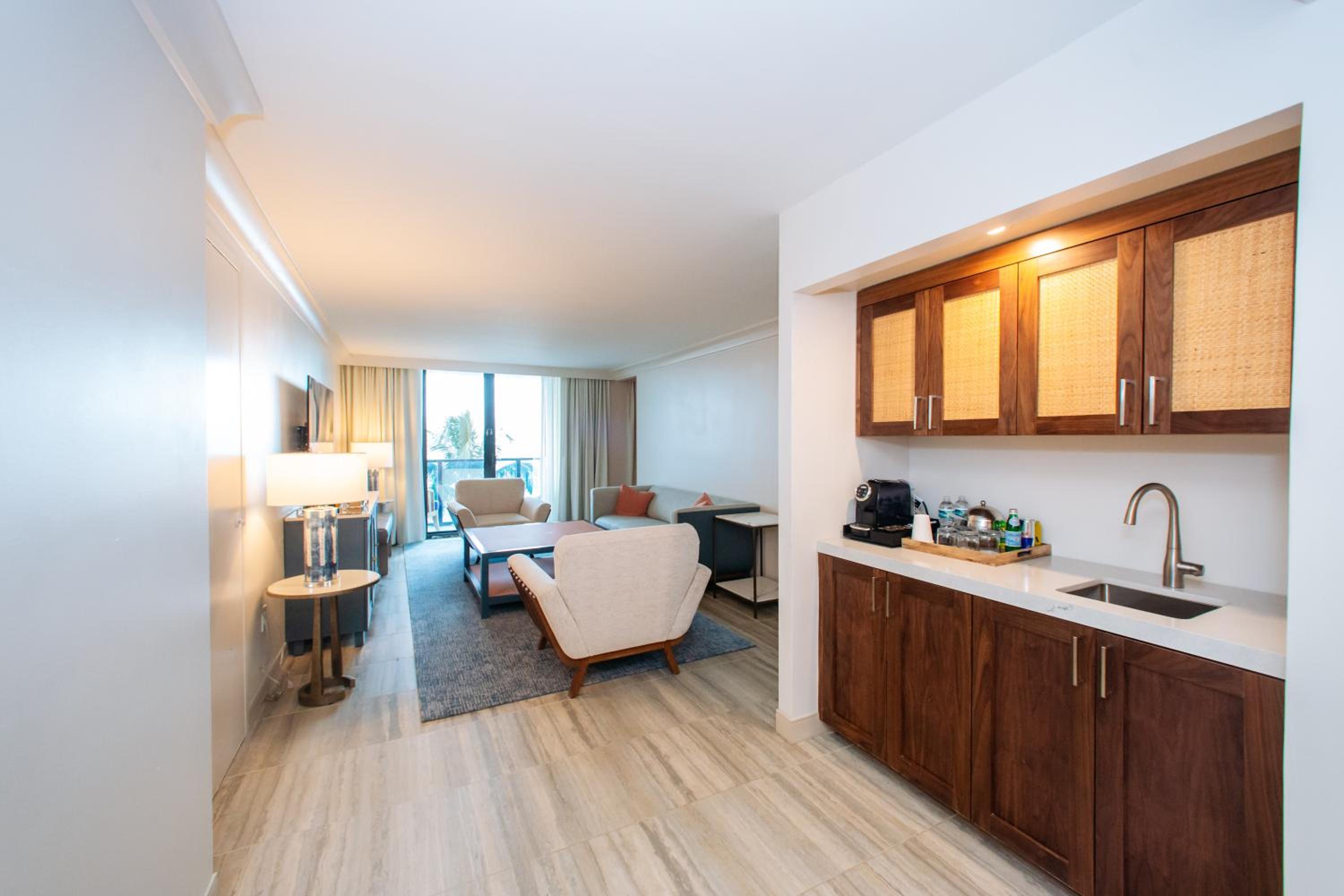 Ocean Front King Suite W/Balcony - Photo 1