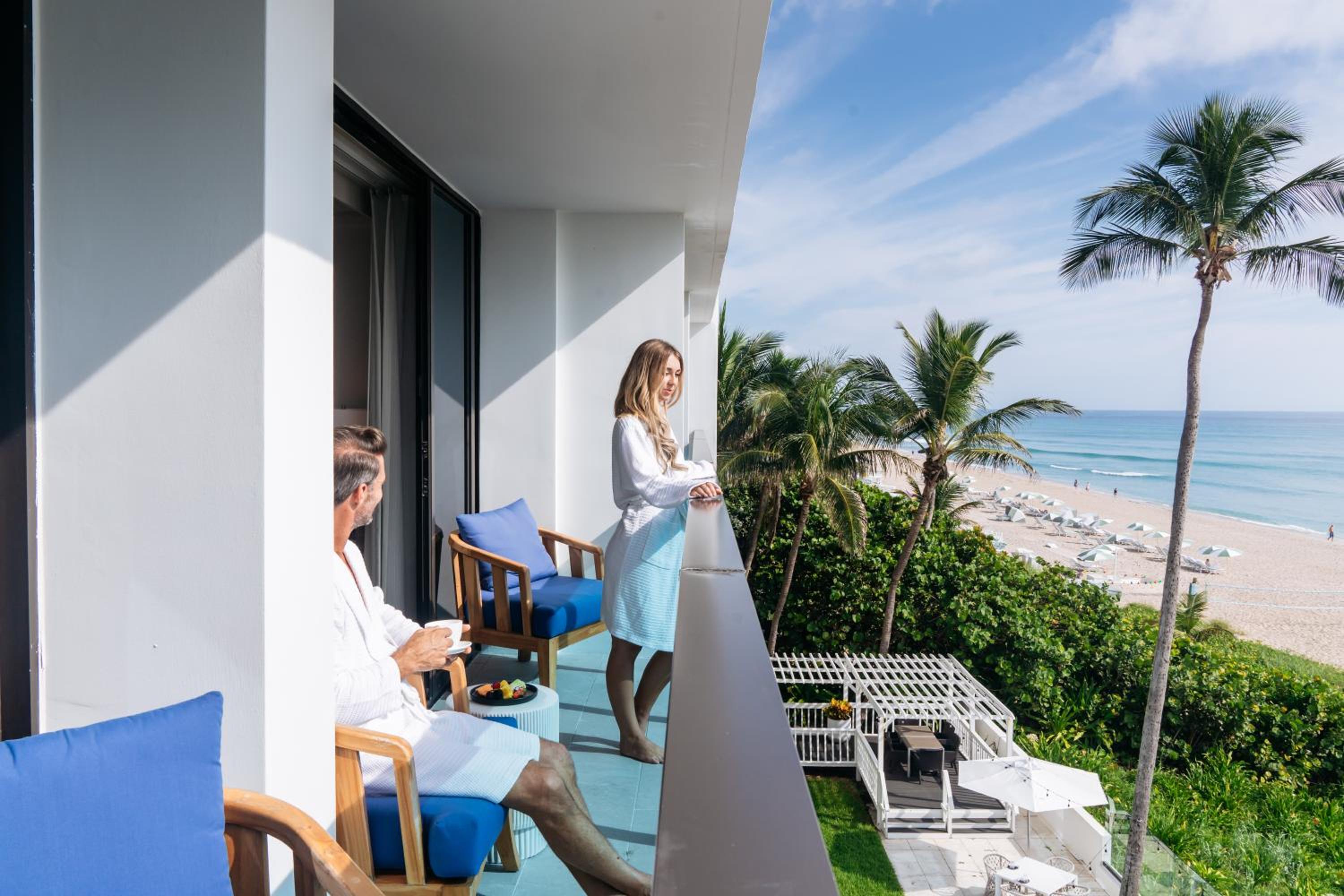 Ocean Front King Suite W/Balcony - Photo 3