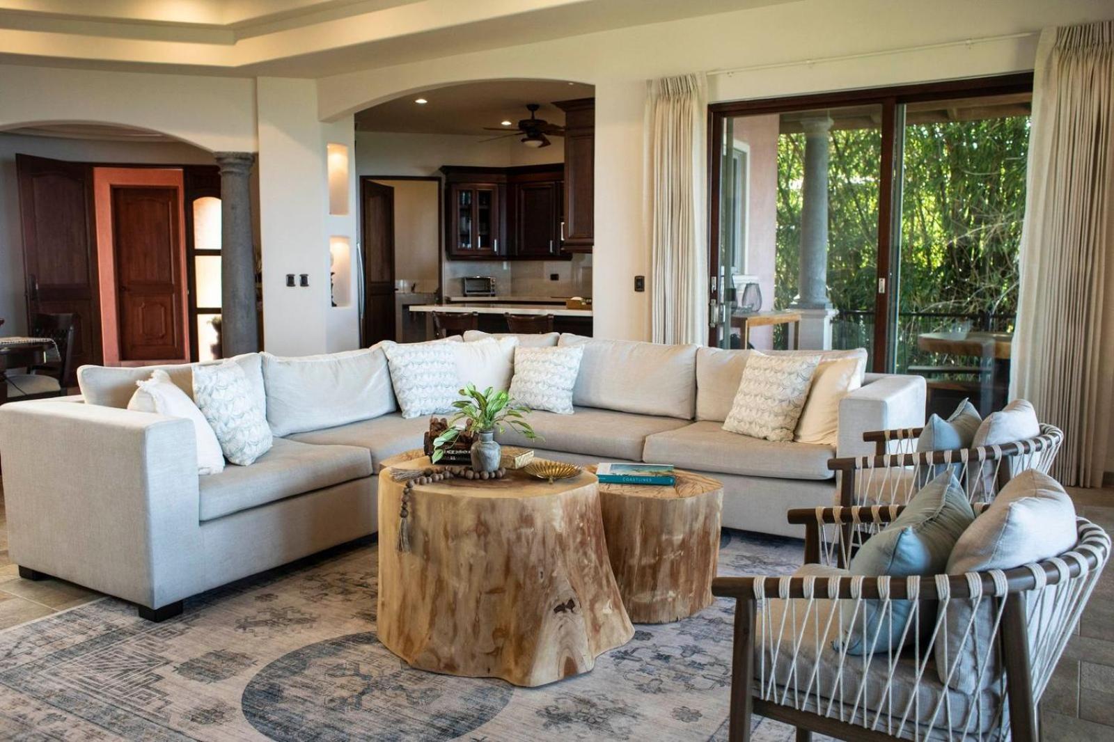 Three-Bedroom Villa photo 1
