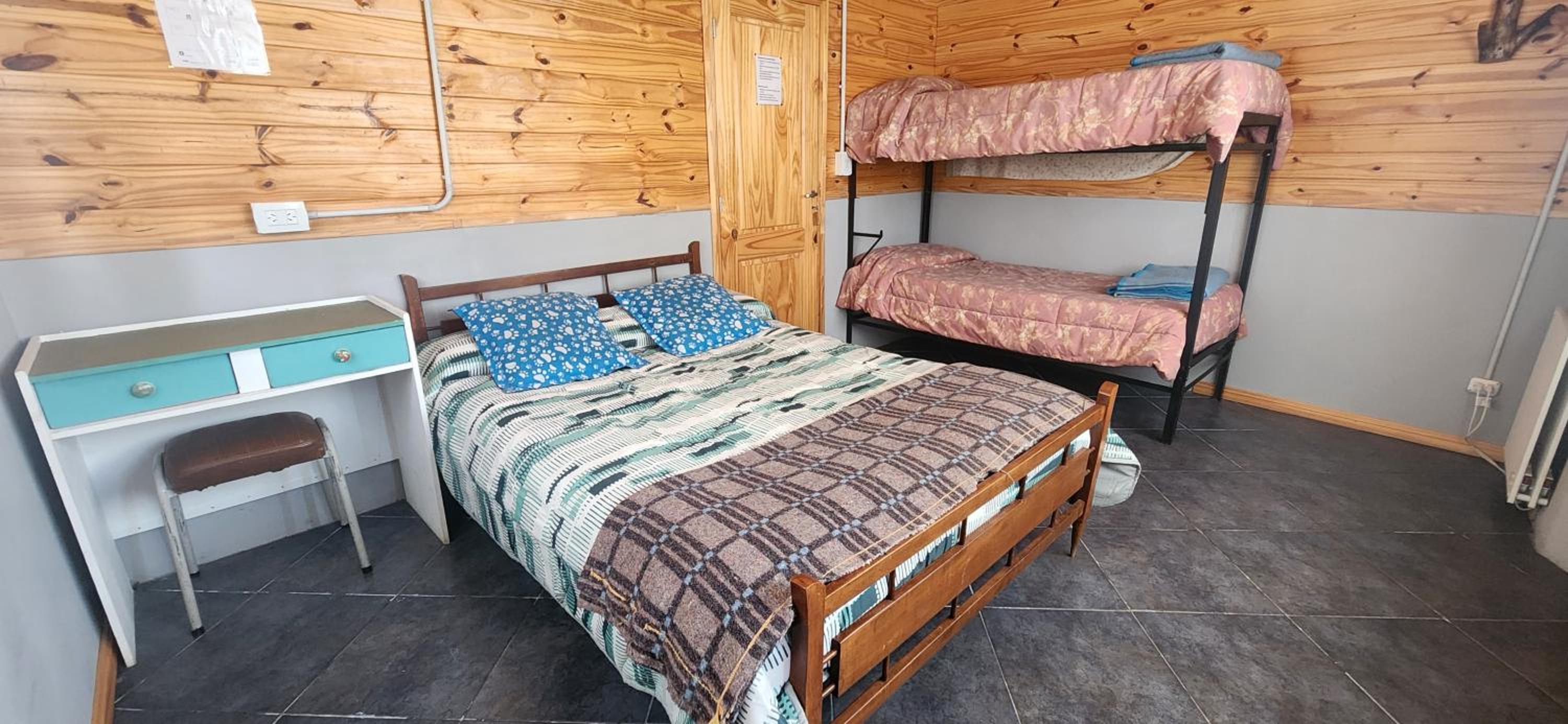 Twin Room with Private Bathroom photo 1