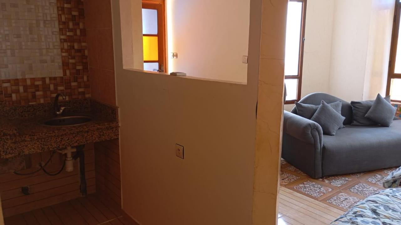 Studio with Pool View photo 1