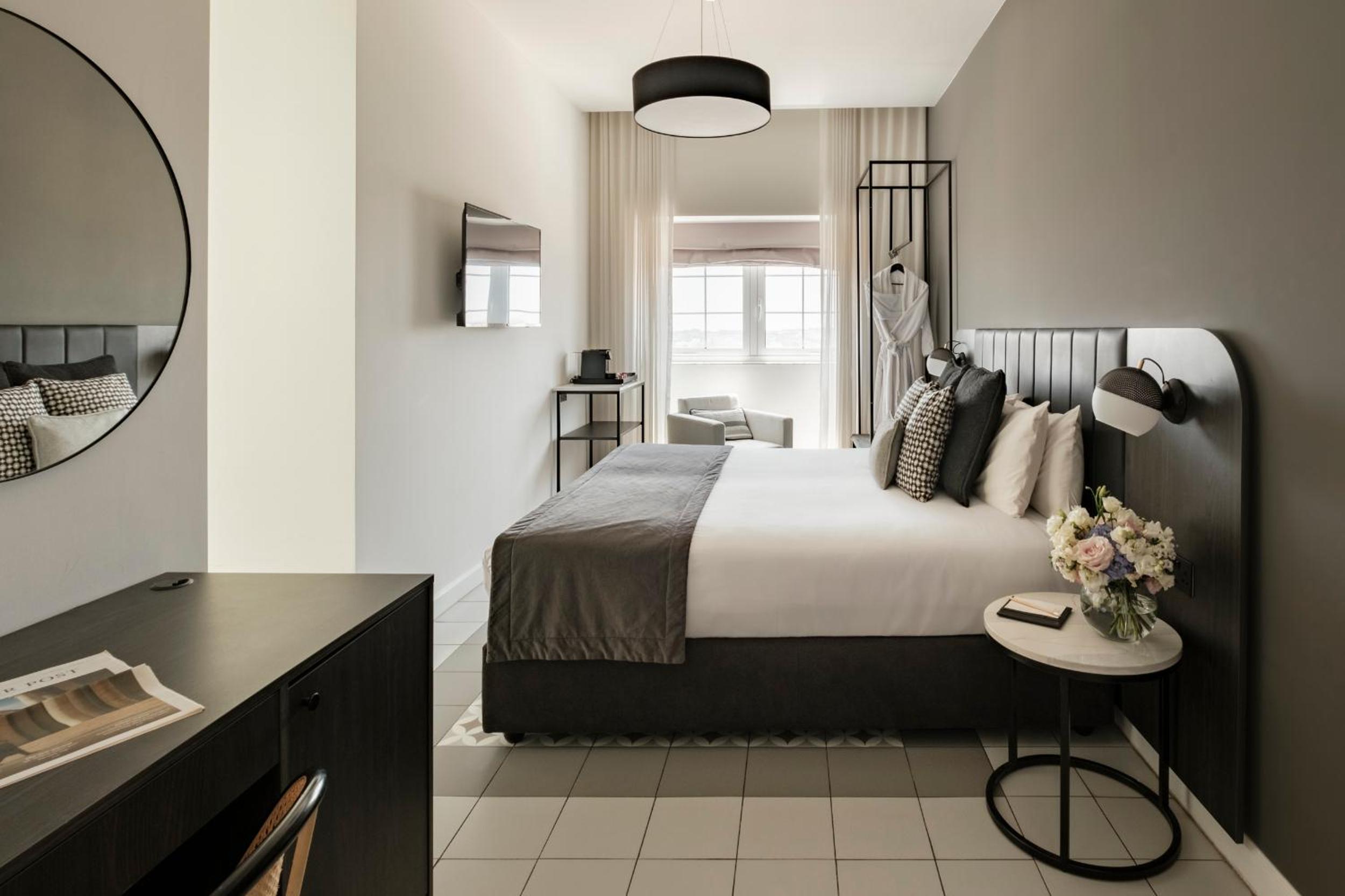 Junior Suite with Sea View - Photo 2