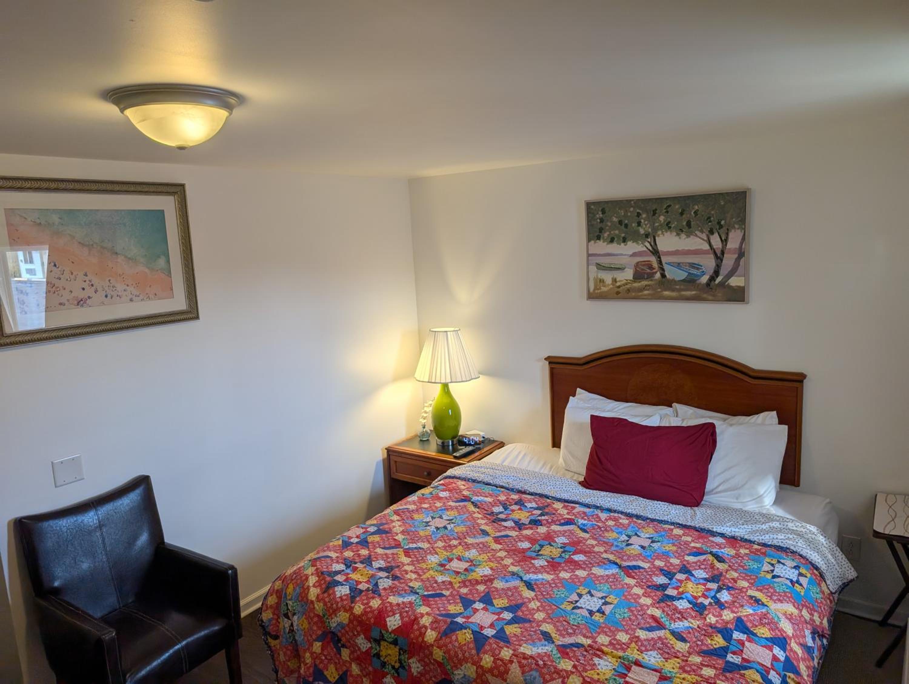 King Room - Disability Access photo 2