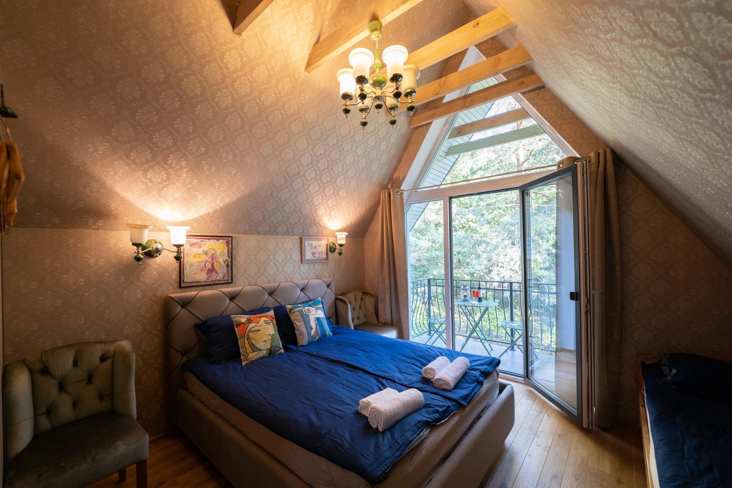 Three-Bedroom Villa photo 2