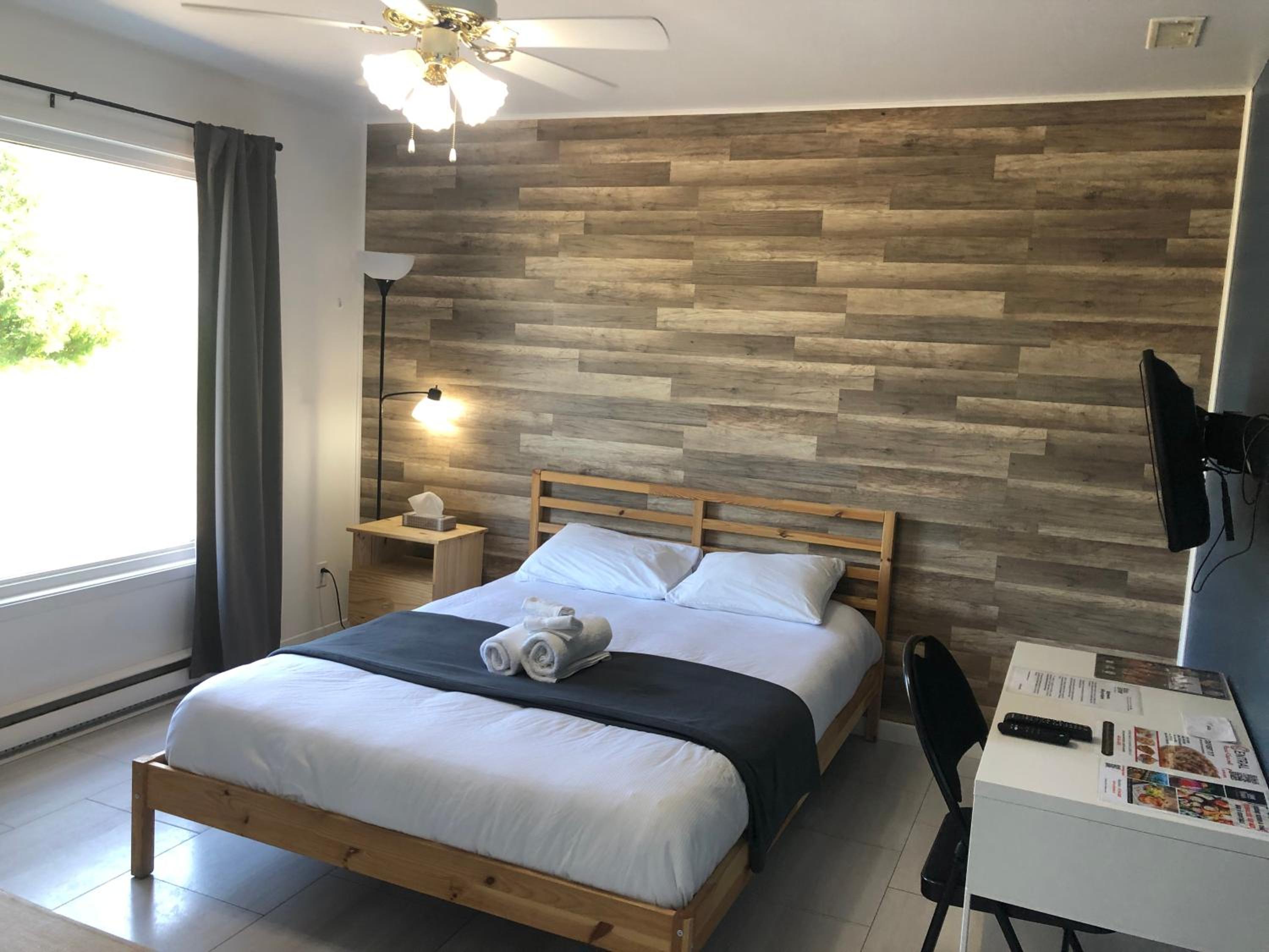 Queen Room - Photo 3