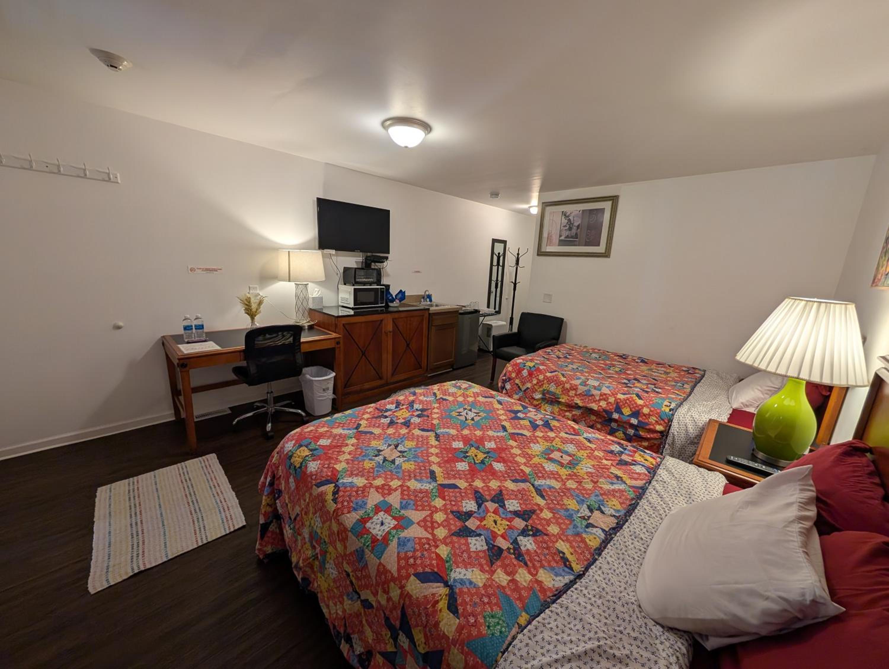 Large Double Room photo 3