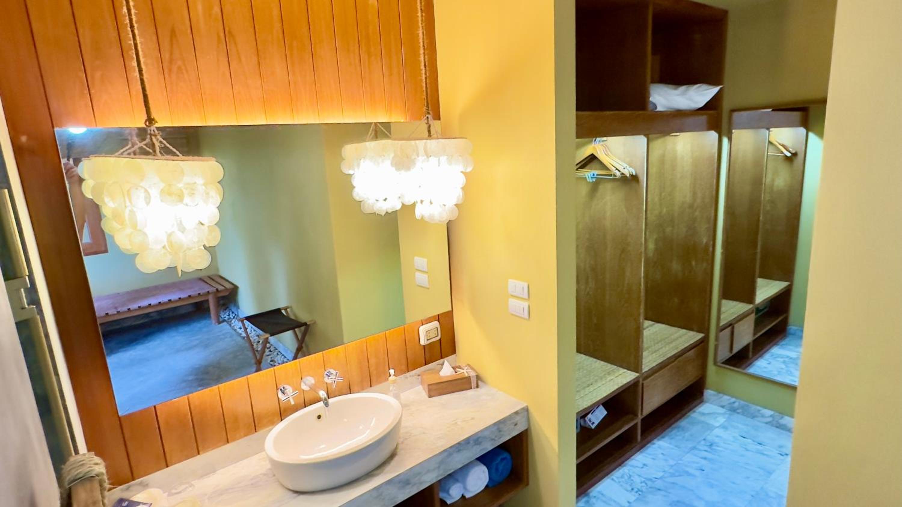 Grand Deluxe Room - Photo 4