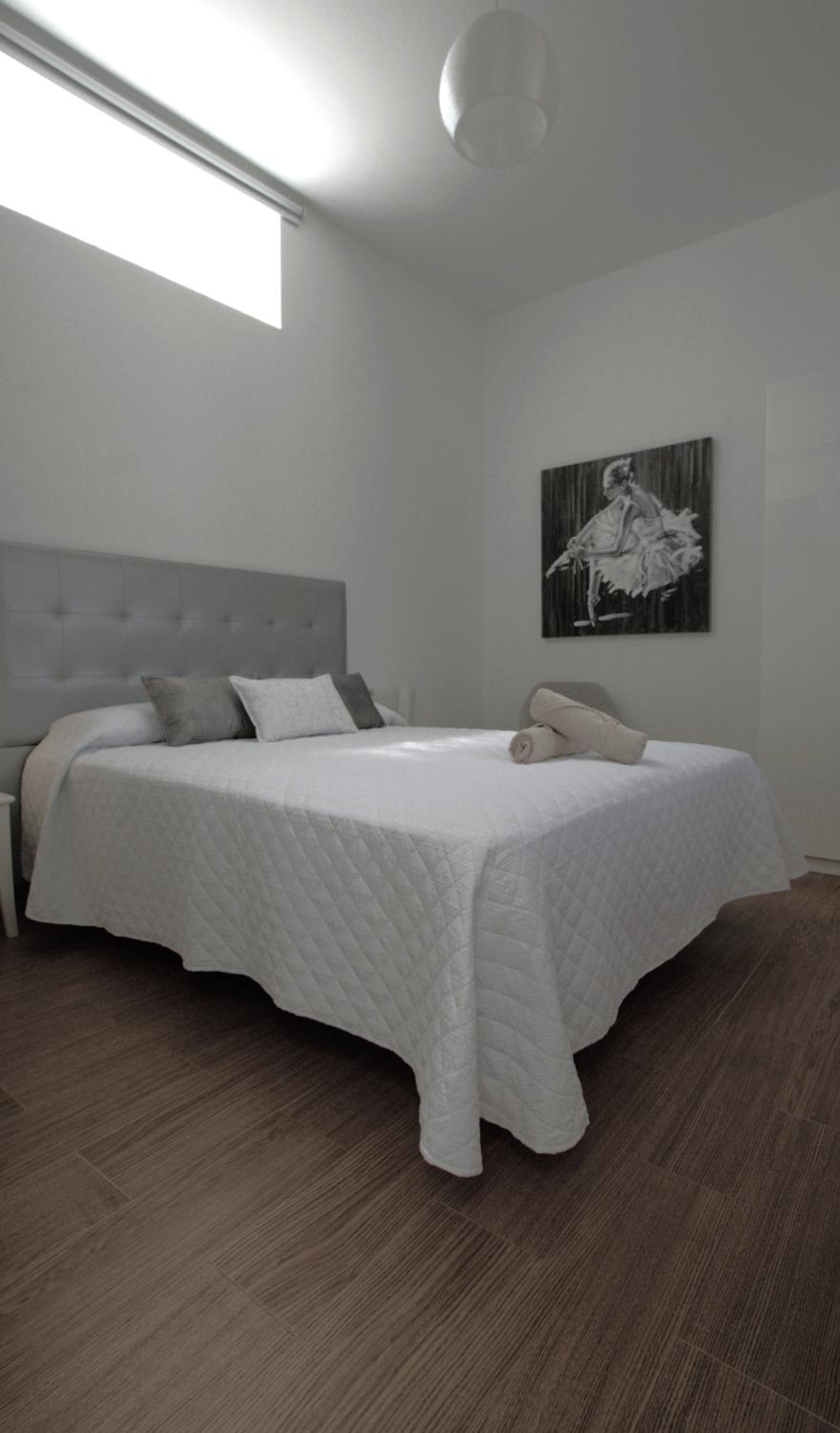 Three-Bedroom House photo 2