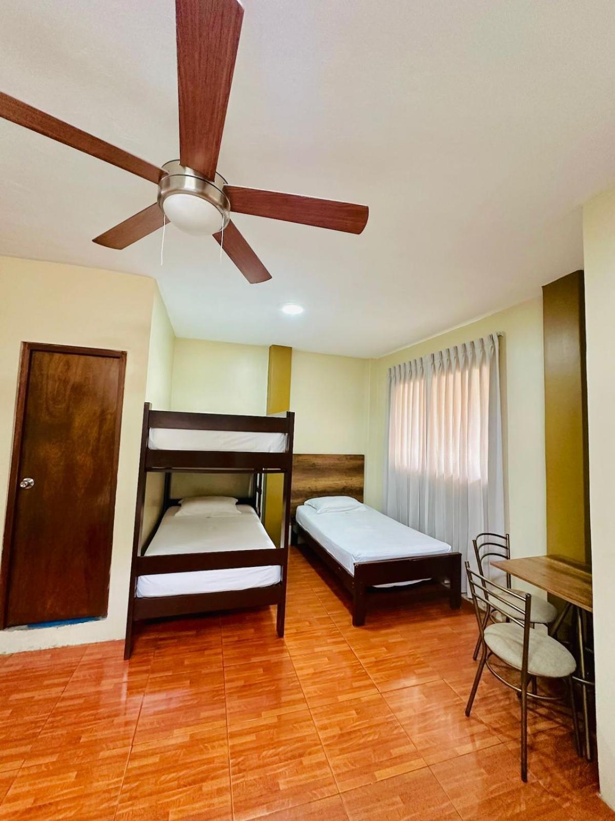 Family Room with Private Bathroom photo 1